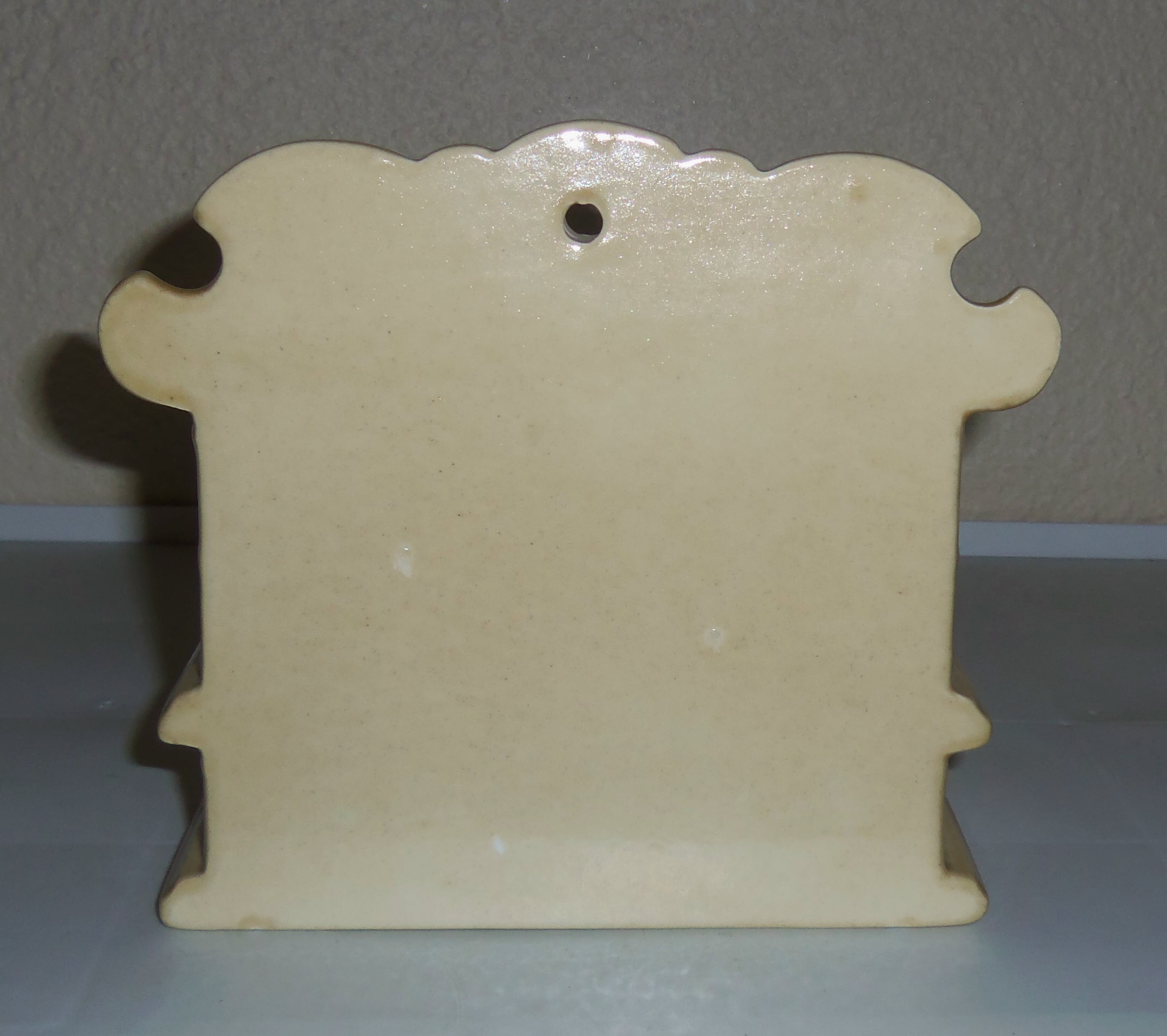 Metlox Pottery California Provincial Wall Planter!