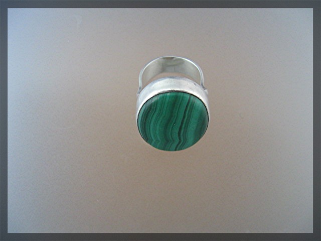 Sterling Silver malachite Ring hallmarked SJ a B