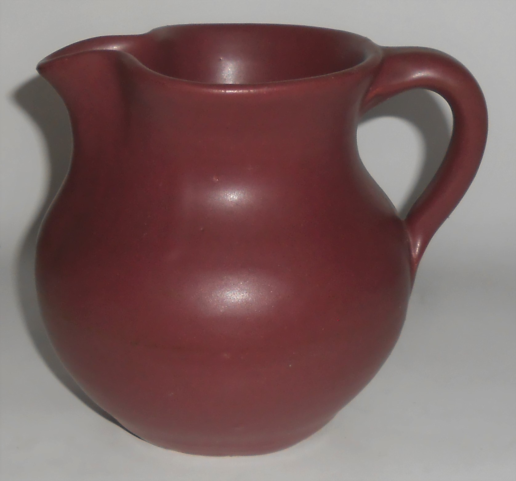 Zanesville Stoneware Pottery Matte Rose #581 Pitcher