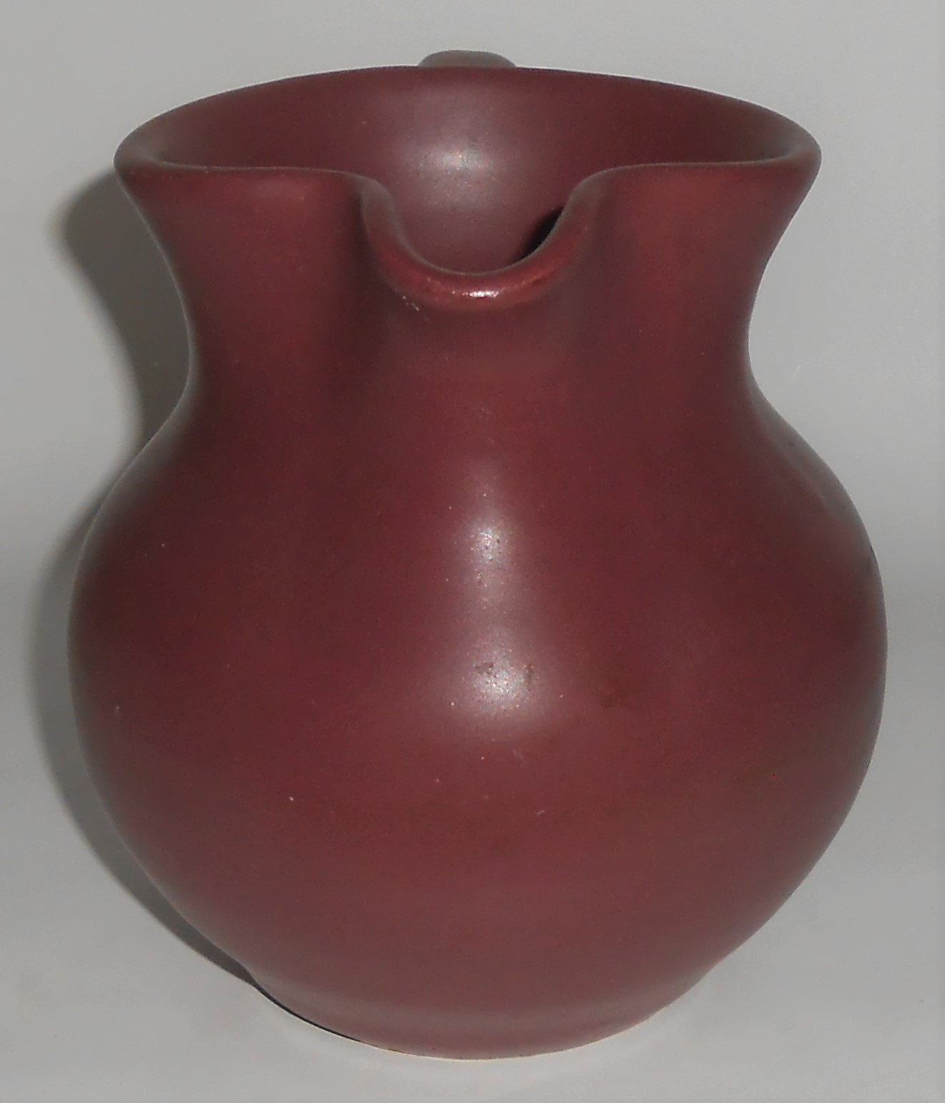 Zanesville Stoneware Pottery Matte Rose #581 Pitcher