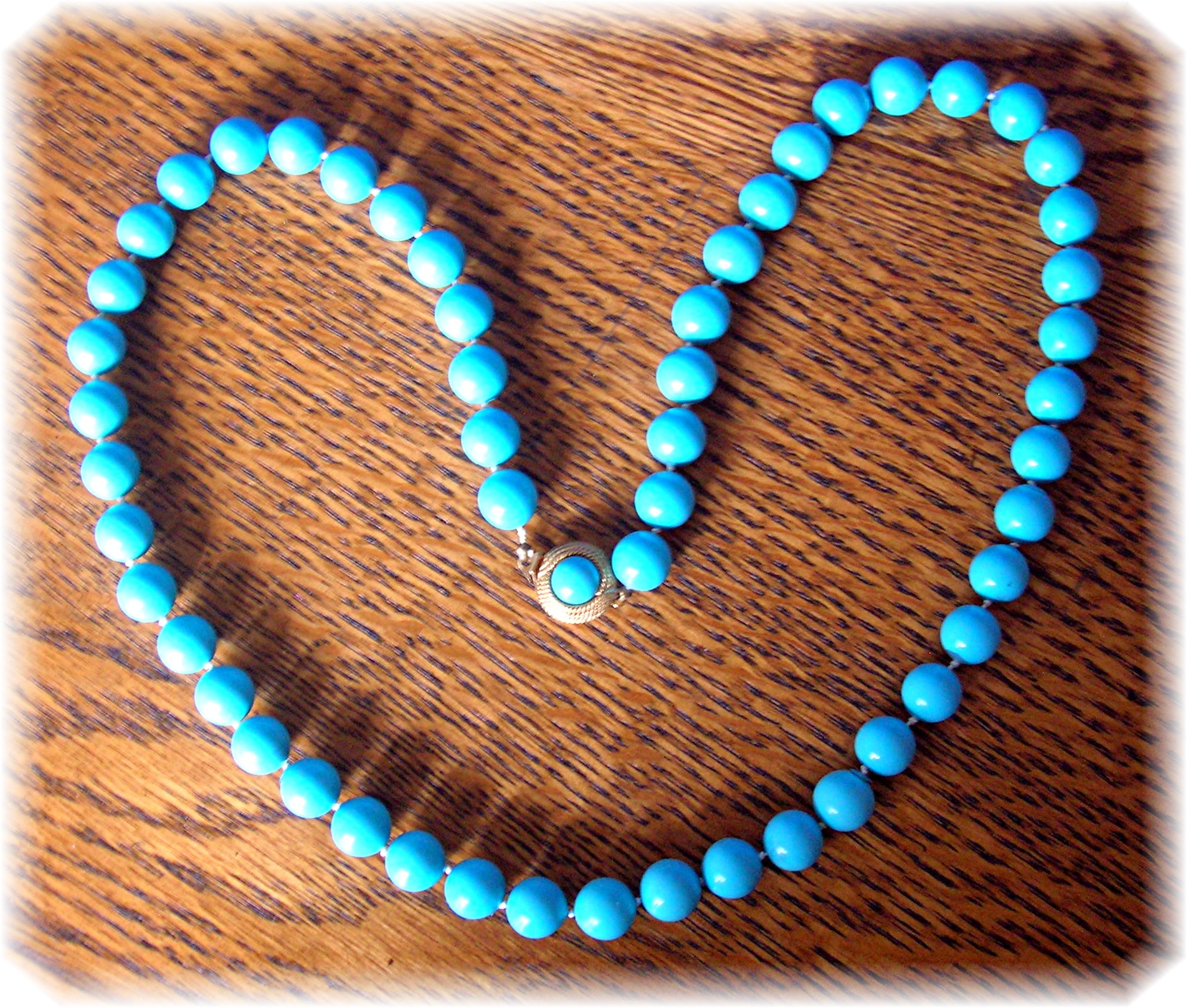 CINER 23 Inch Turquoise Glass Bead Necklace