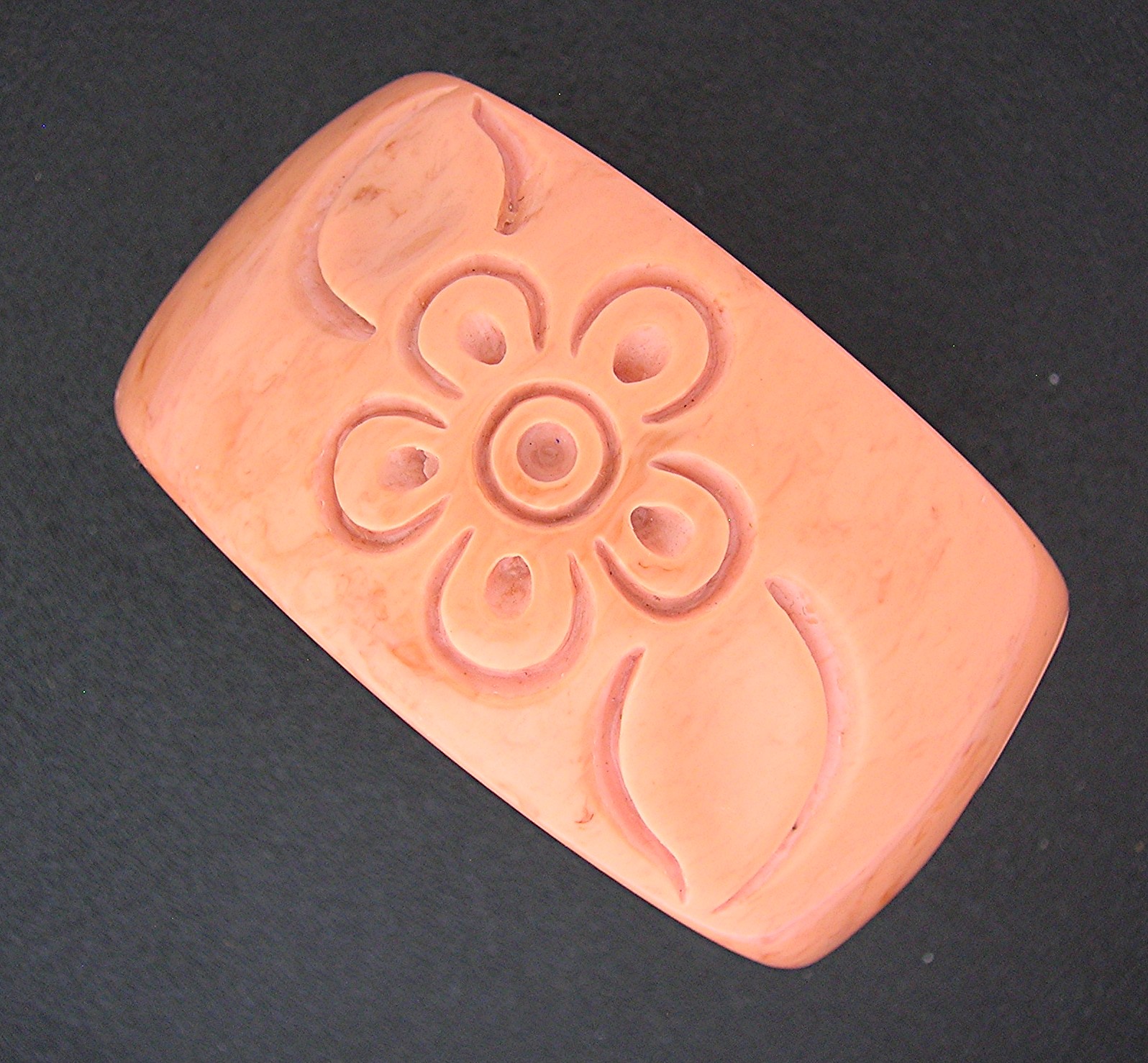 Pink Caramel Carved LUCITE Flower bangle bracelet