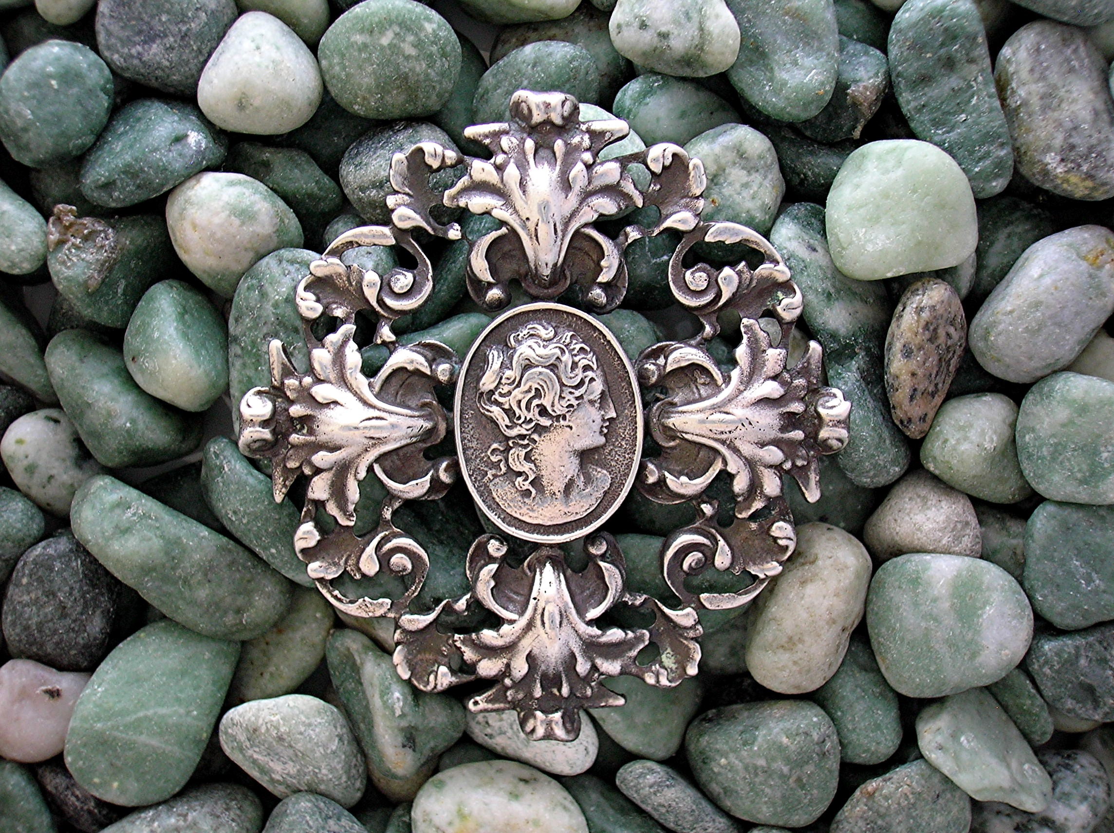 Sterling Silver CINI Cameo Large Brooch