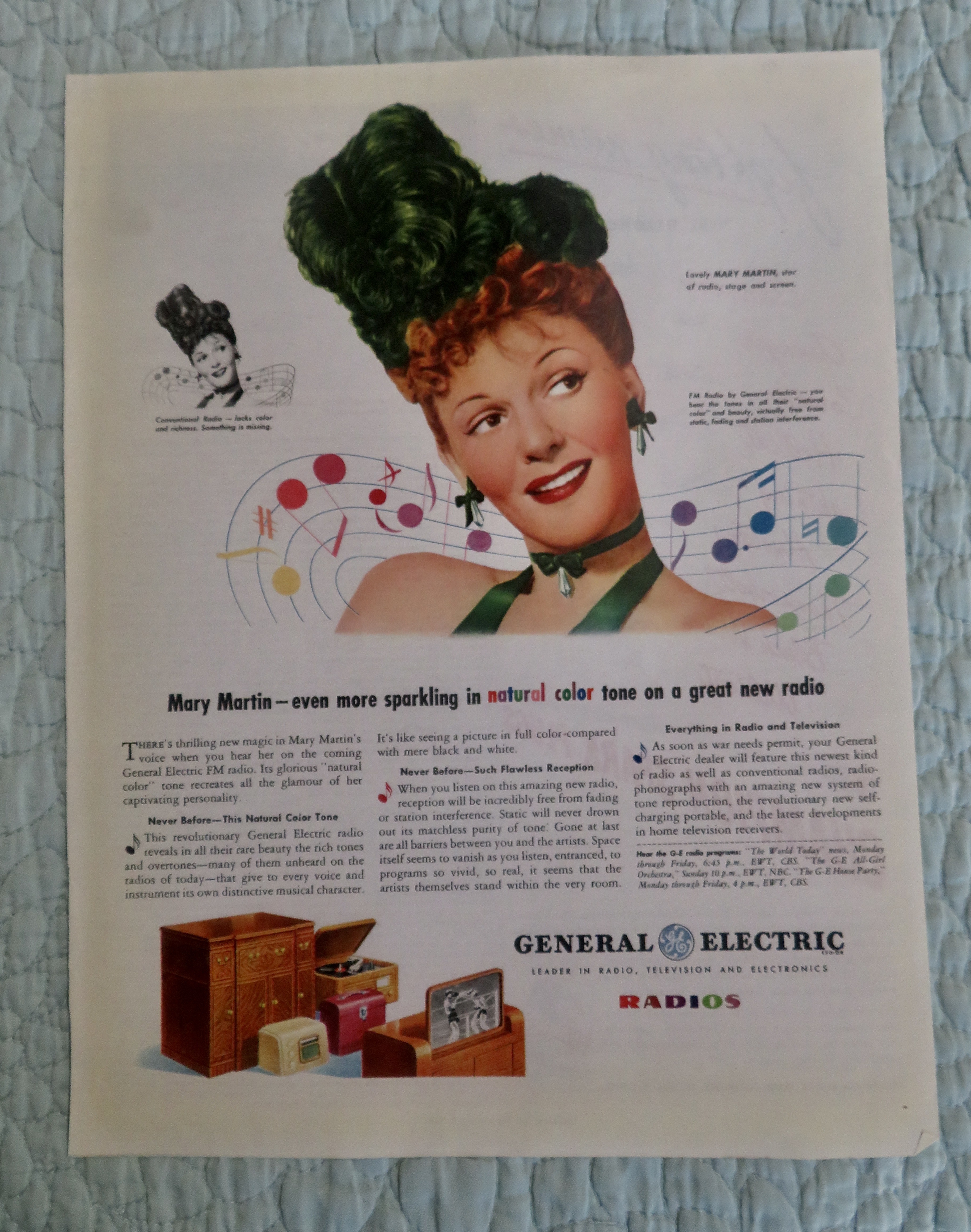 1945 General Electric Radio w/ Movie Star Mary Martin