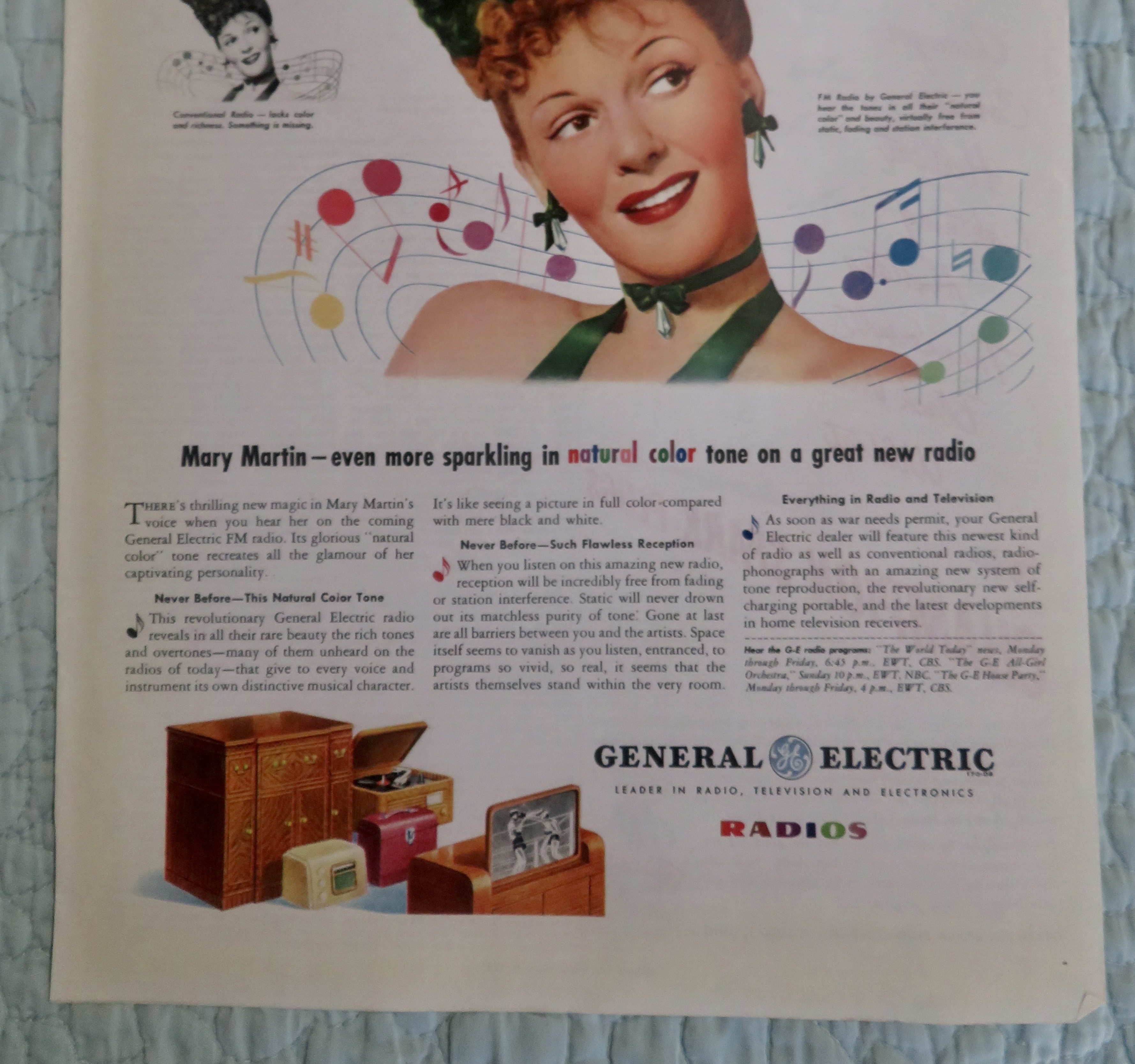 1945 General Electric Radio w/ Movie Star Mary Martin