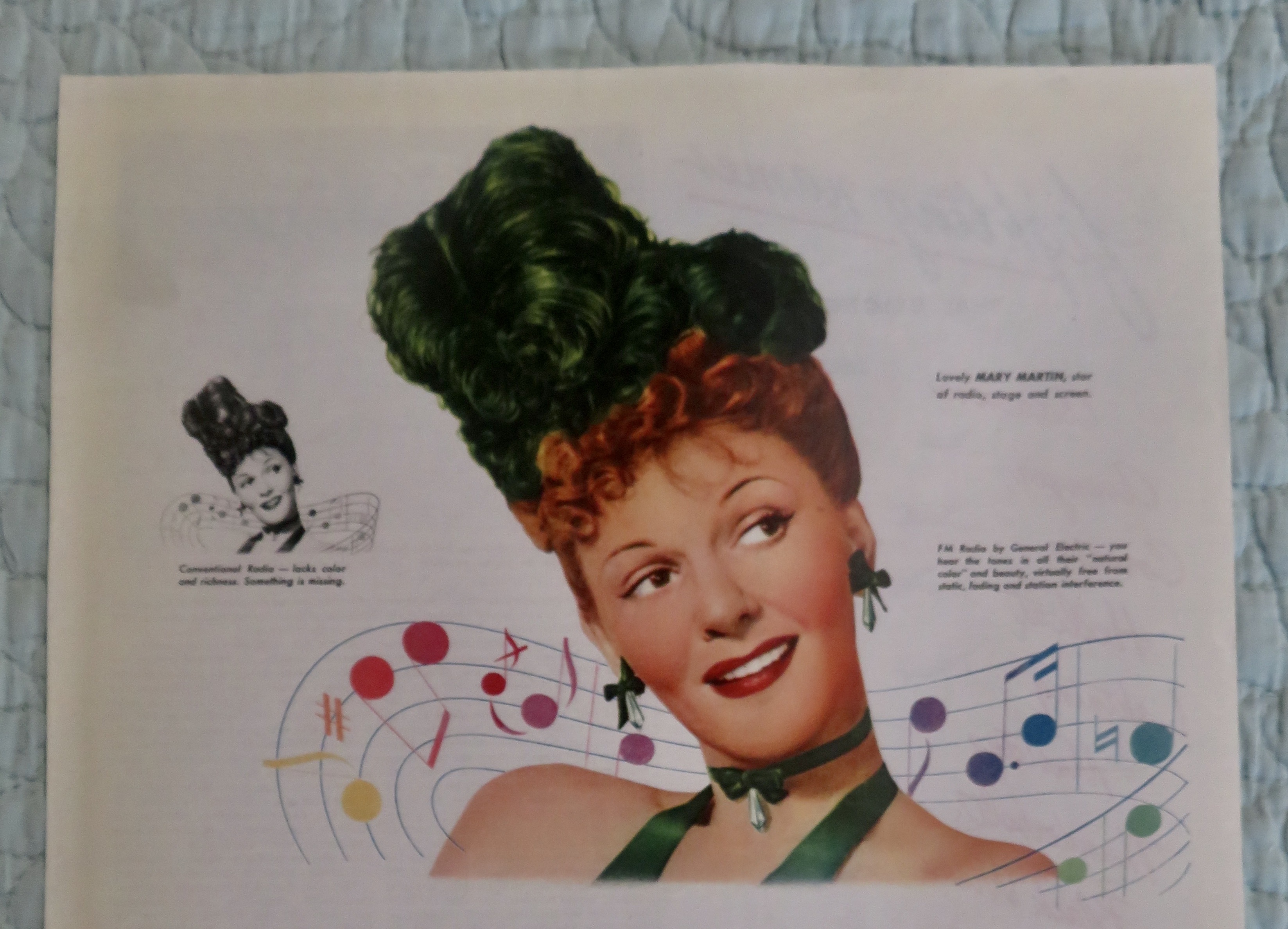 1945 General Electric Radio w/ Movie Star Mary Martin