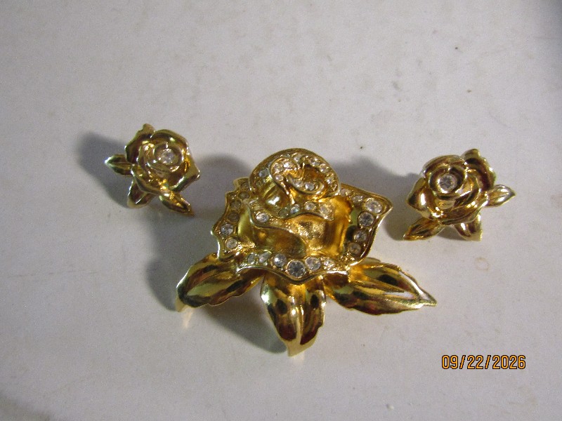 Vintage Gold-Tone Rhinestone Rose Brooch and Matching Stud Earrings Set