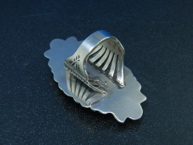 Navajo Kingman Turquoise Sterling Silver Signed