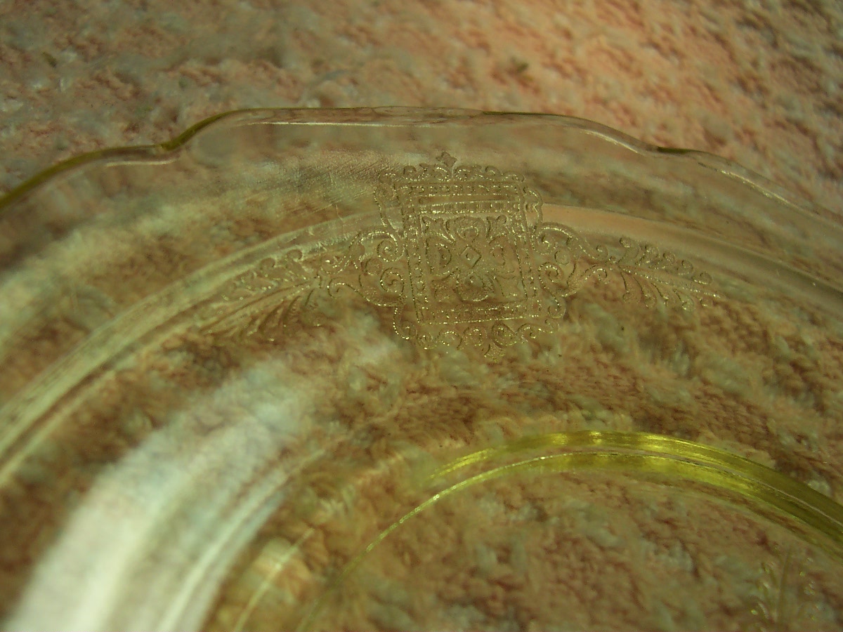 Depression Glass Bread and Butter, Yellow