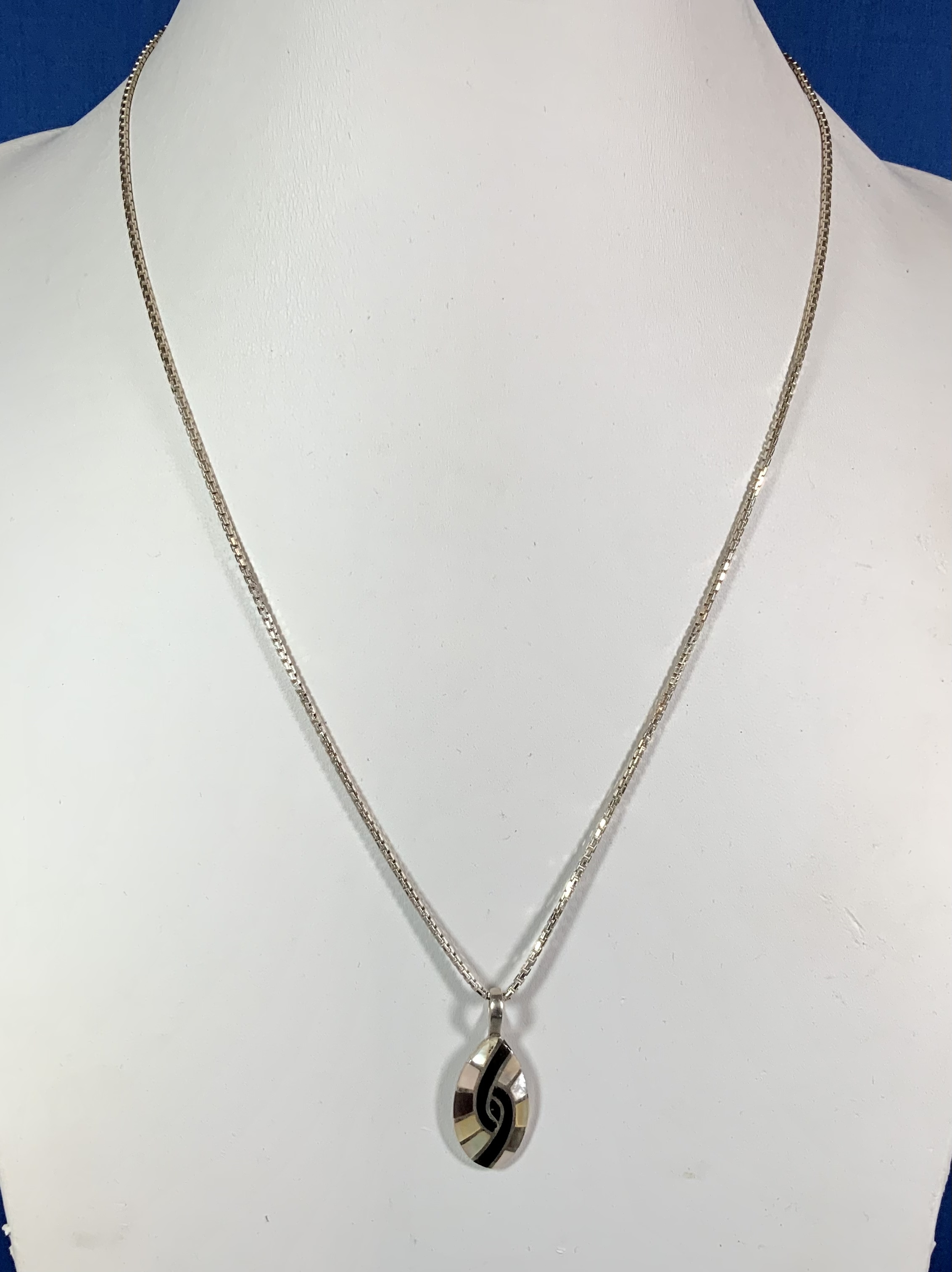 Onyx Mother of Pearl Sterling Silver 22 inch Necklace