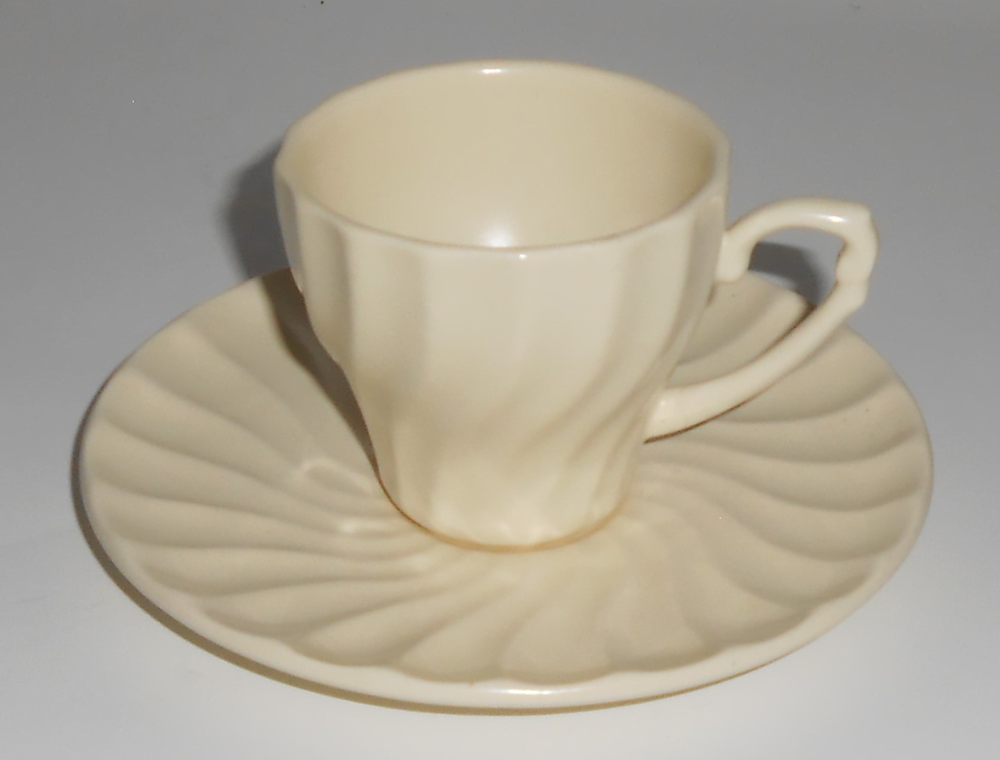 Metlox Pottery Poppy Trail Yorkshire Ivory Demi Cup & S
