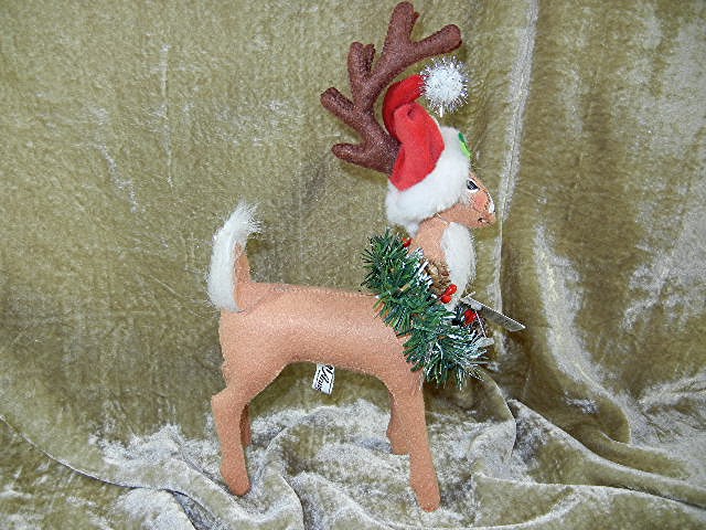 Christmas Annalee 8 inch Icicle Reindeer with tags