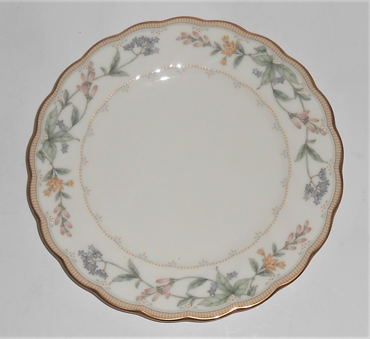 Noritake Fine Bone China Brookhollow w/Gold Bread Plate