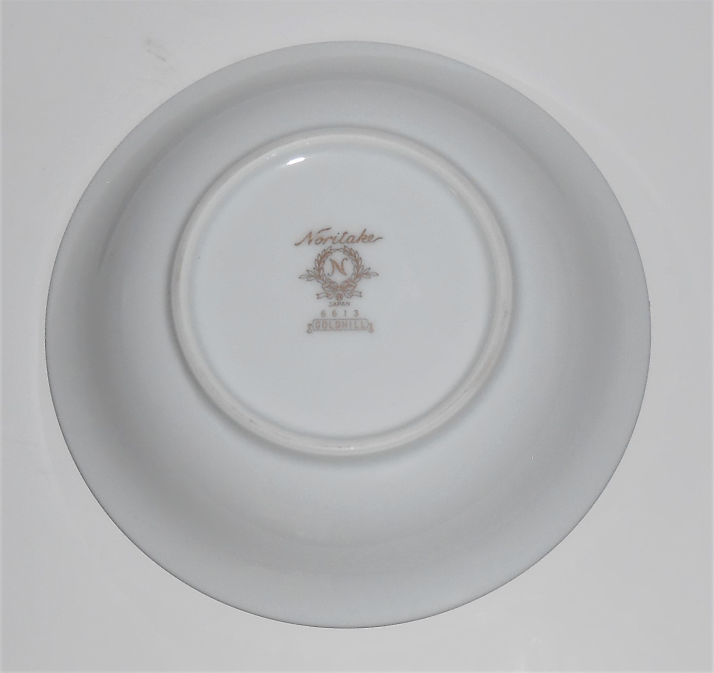 Noritake Porcelain China Goldhill W/Gold Fruit Bowl