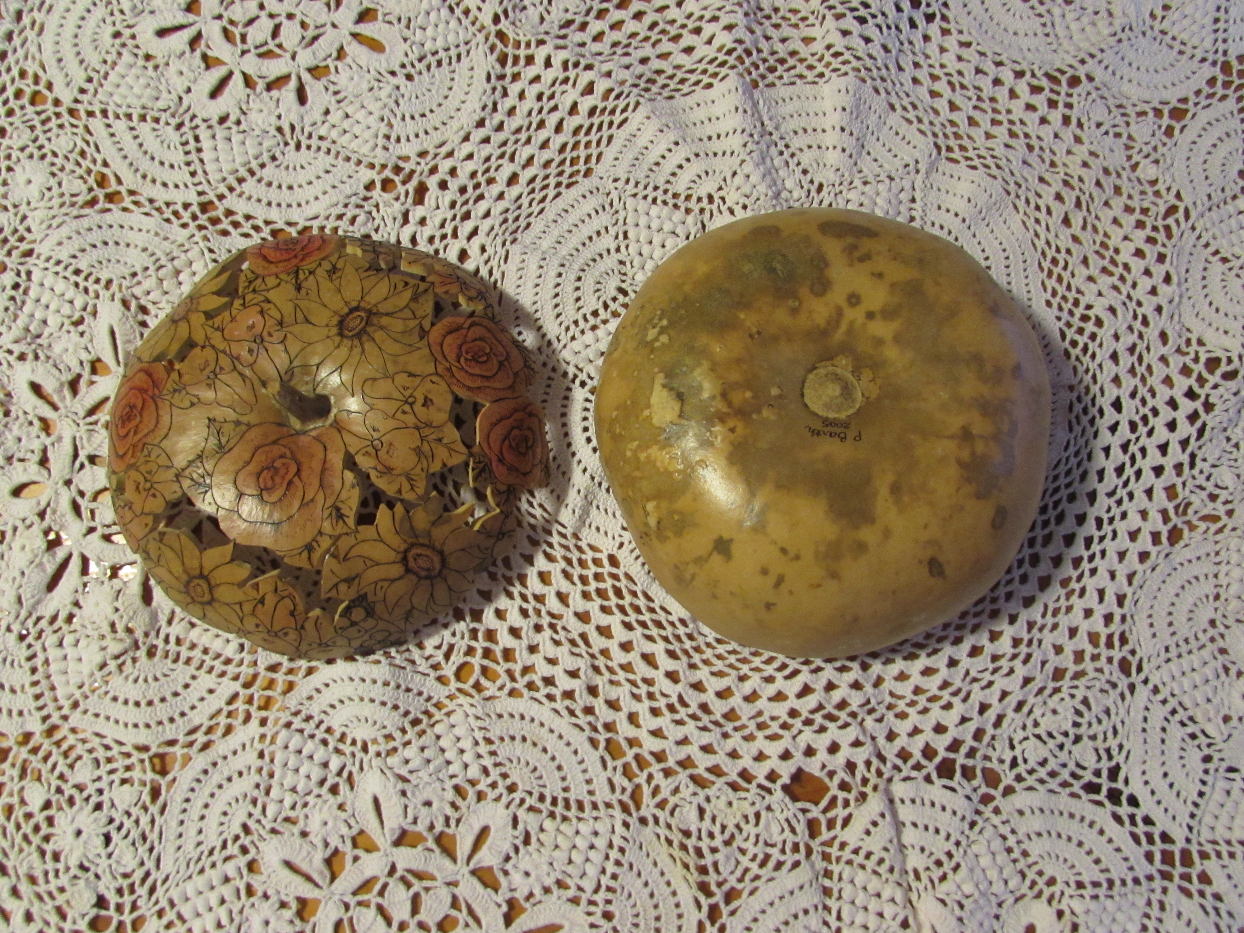 Scroll Cut Wood Burnt and Painted Gourd Box dish