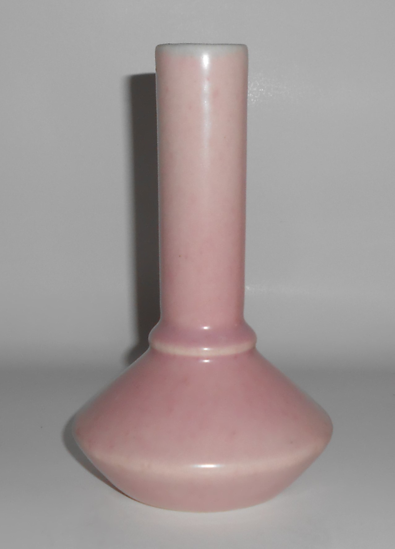 VINTAGE Winfield China Pottery Early Duotone Art Vase #