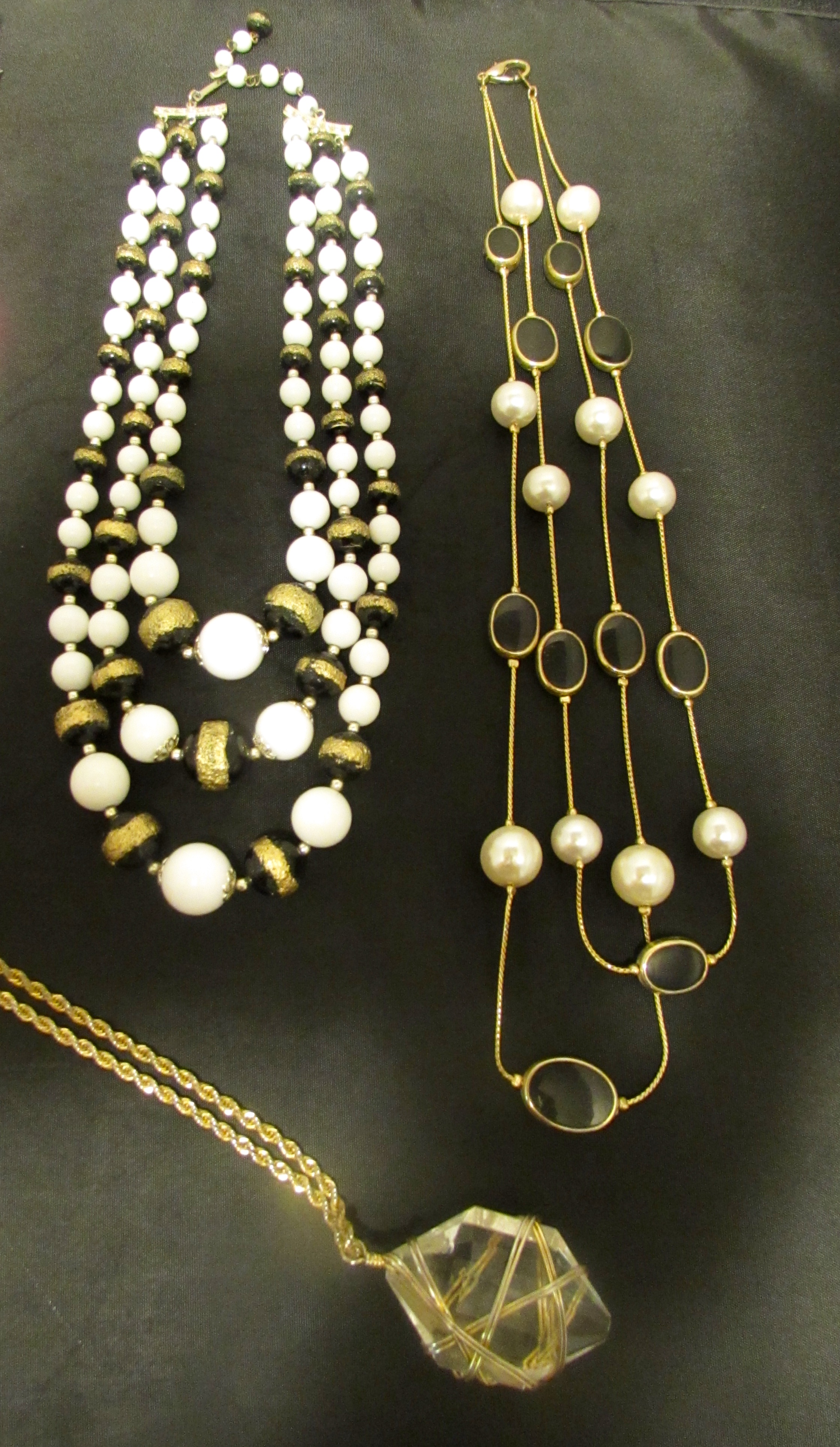 Costume Jewelry lot 18 piece Necklace Post earrings