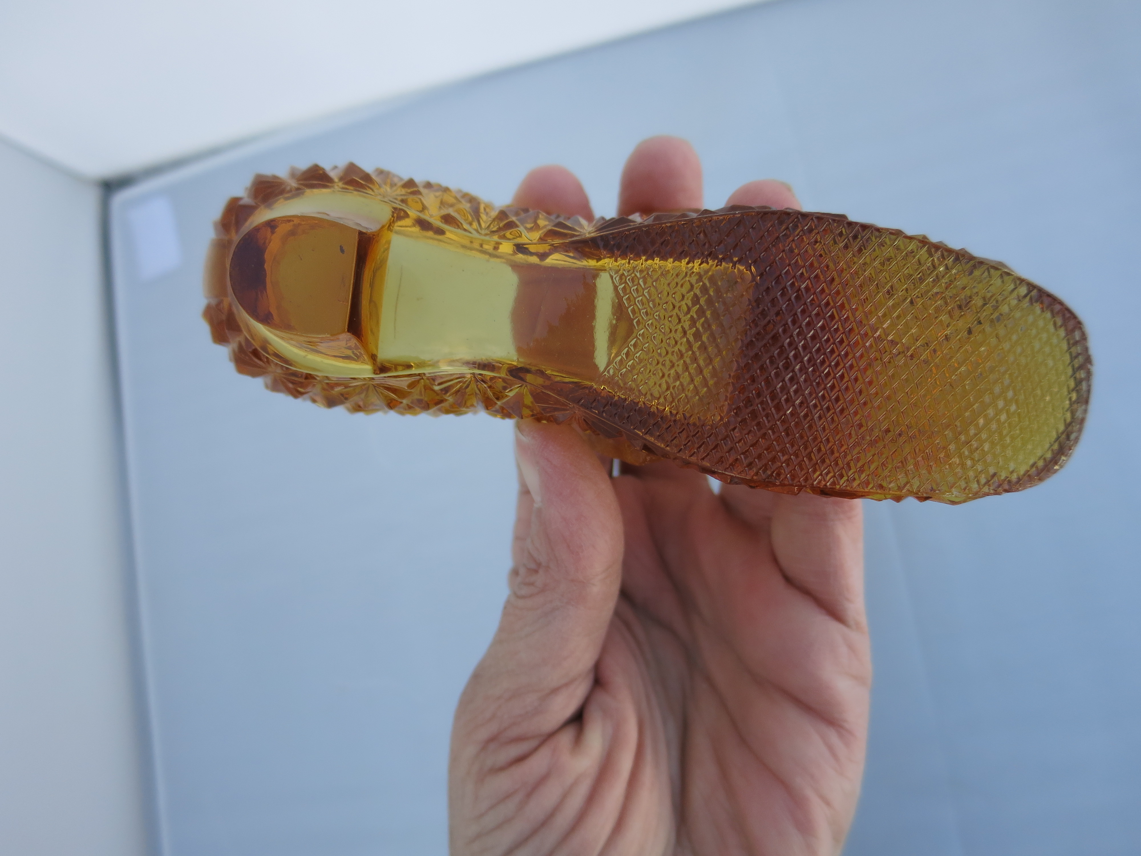 Fenton Art Glass Amber Slipper Shoe DaisyButton and Bow
