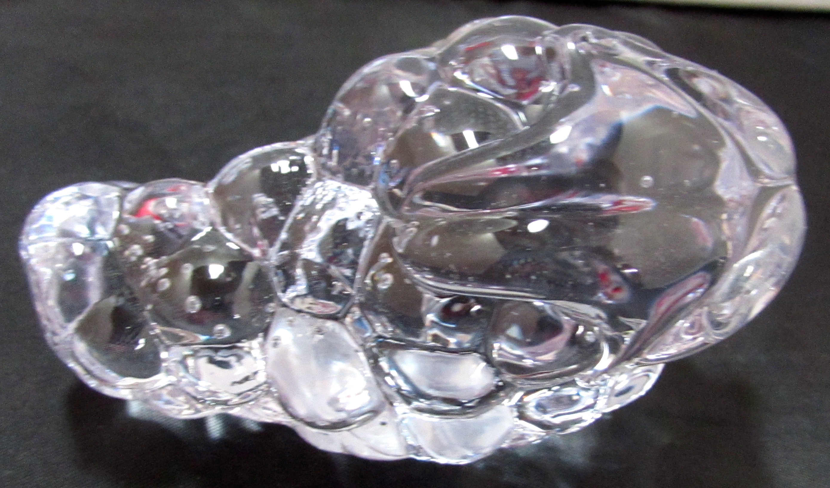 Paperweight Blown Art Glass Grapes Grape Cluster Fruit