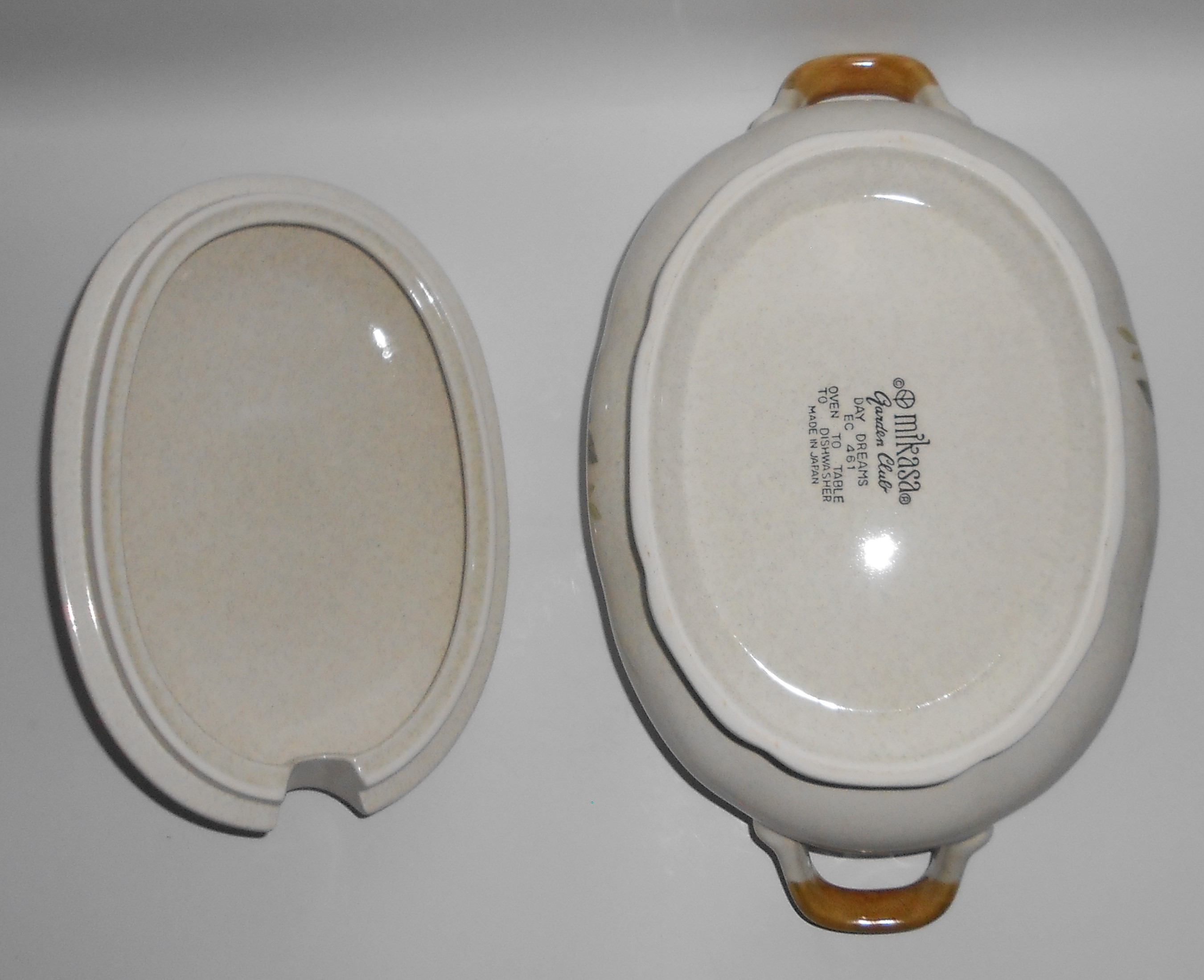 Mikasa China Pottery Garden Club DAY DREAMS Covered Sou