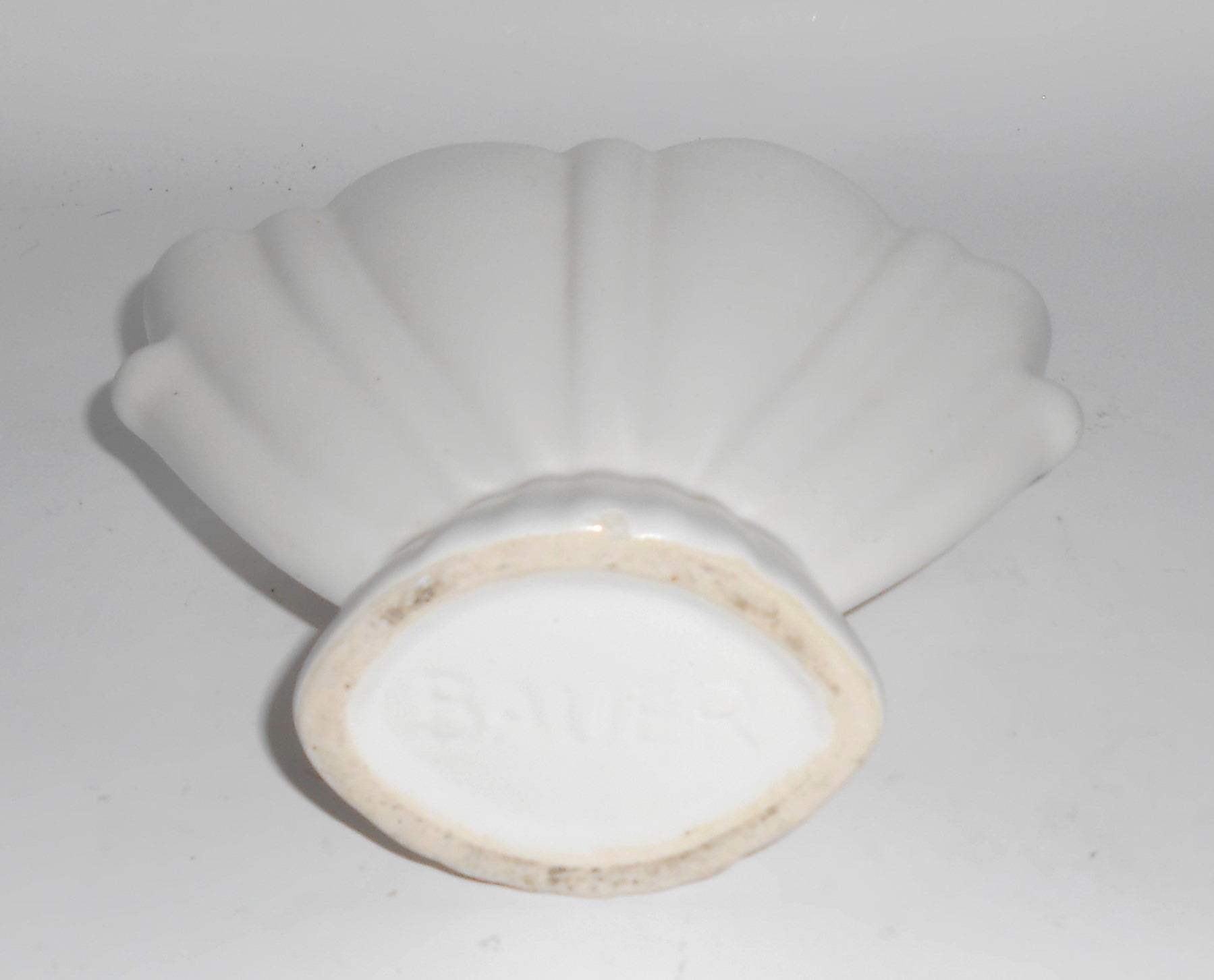 VINTAGE Bauer Pottery Cal-Art Matte White Fan Vase