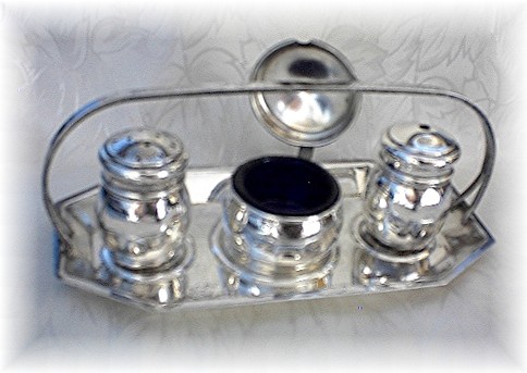 Salt, Pepper, Mustard Serving Set - ENGLISH