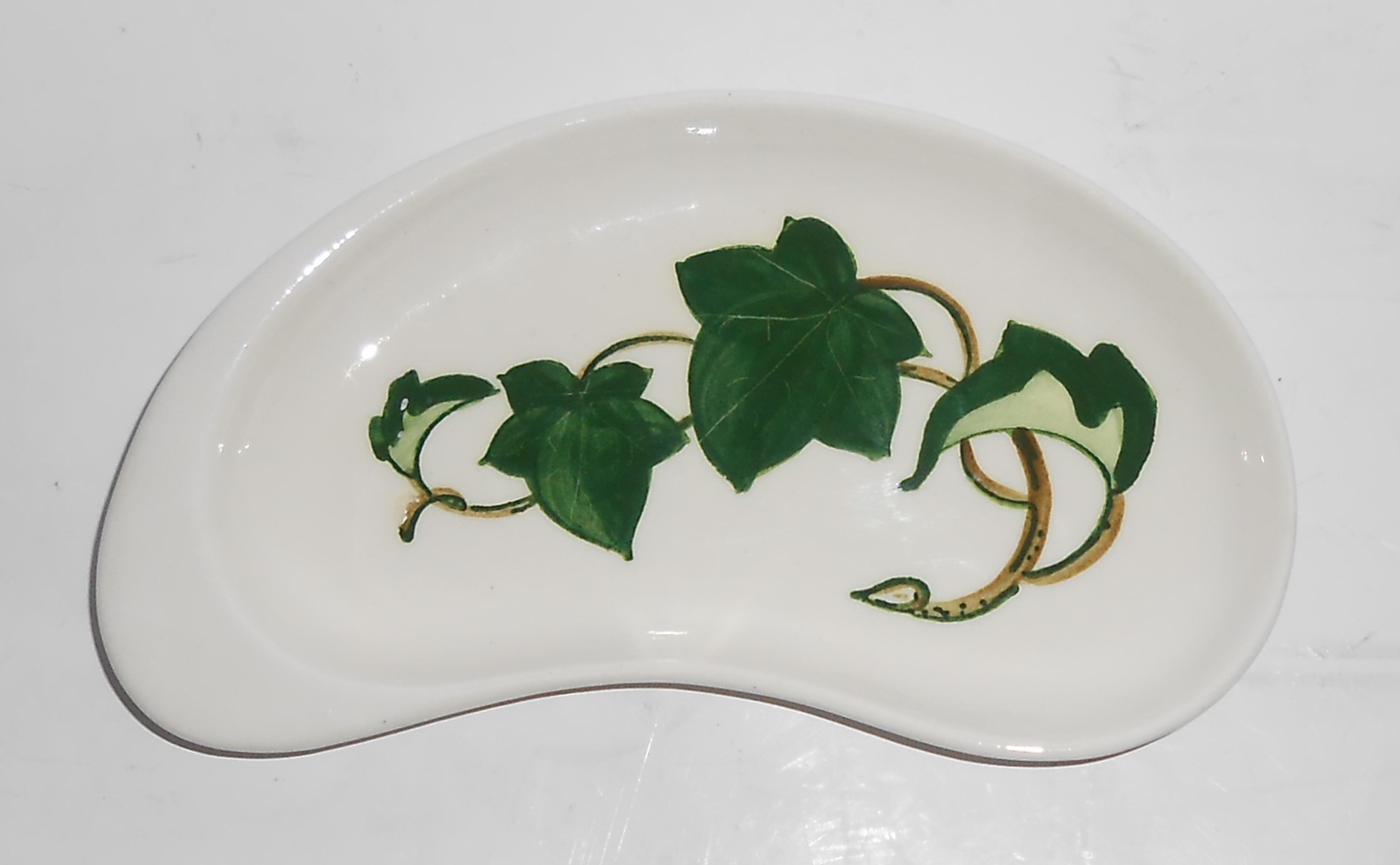 Metlox Pottery Poppy Trail California Ivy Crescent Sal