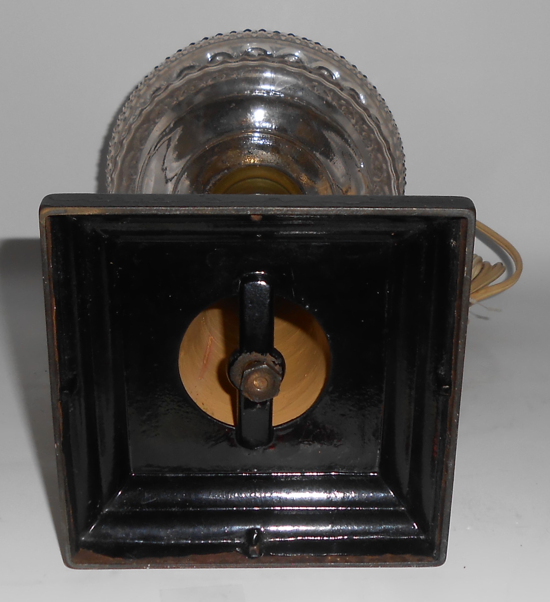 VINTAGE Queen Anne Oil Lamp Metal Pedestal Hand Decorat