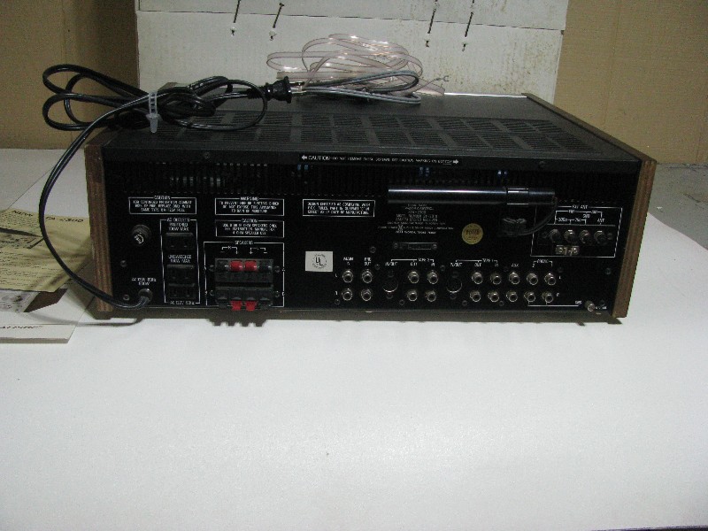 Vintage Realistic STA-2300 Super Power AM/FM Stereo Receiver with Original Box & Manuals