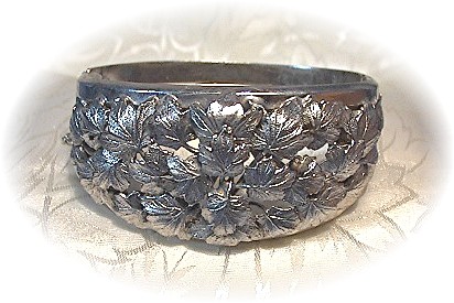 BARTEK Silvertone  Hinged  Leaf Bracelet