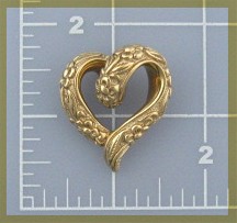 Pendant 14K Gold Heart Shaped Ornate