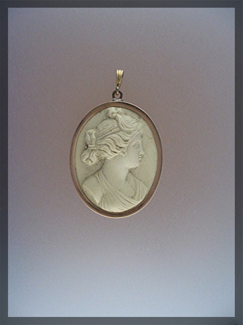 Pendant Gold Bezel LAVA Cameo Antique