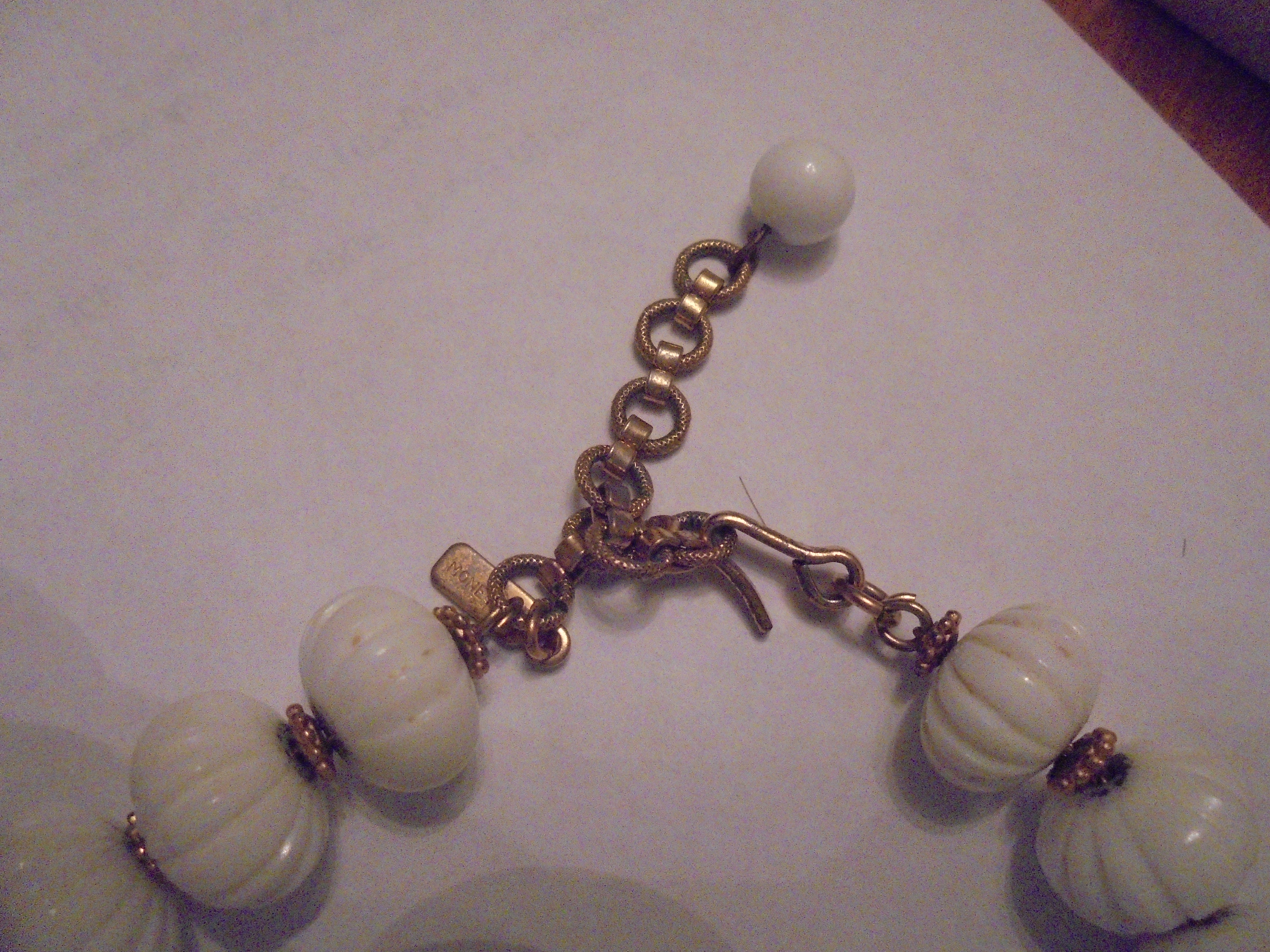 Monet Necklace White Bead Gold Tone