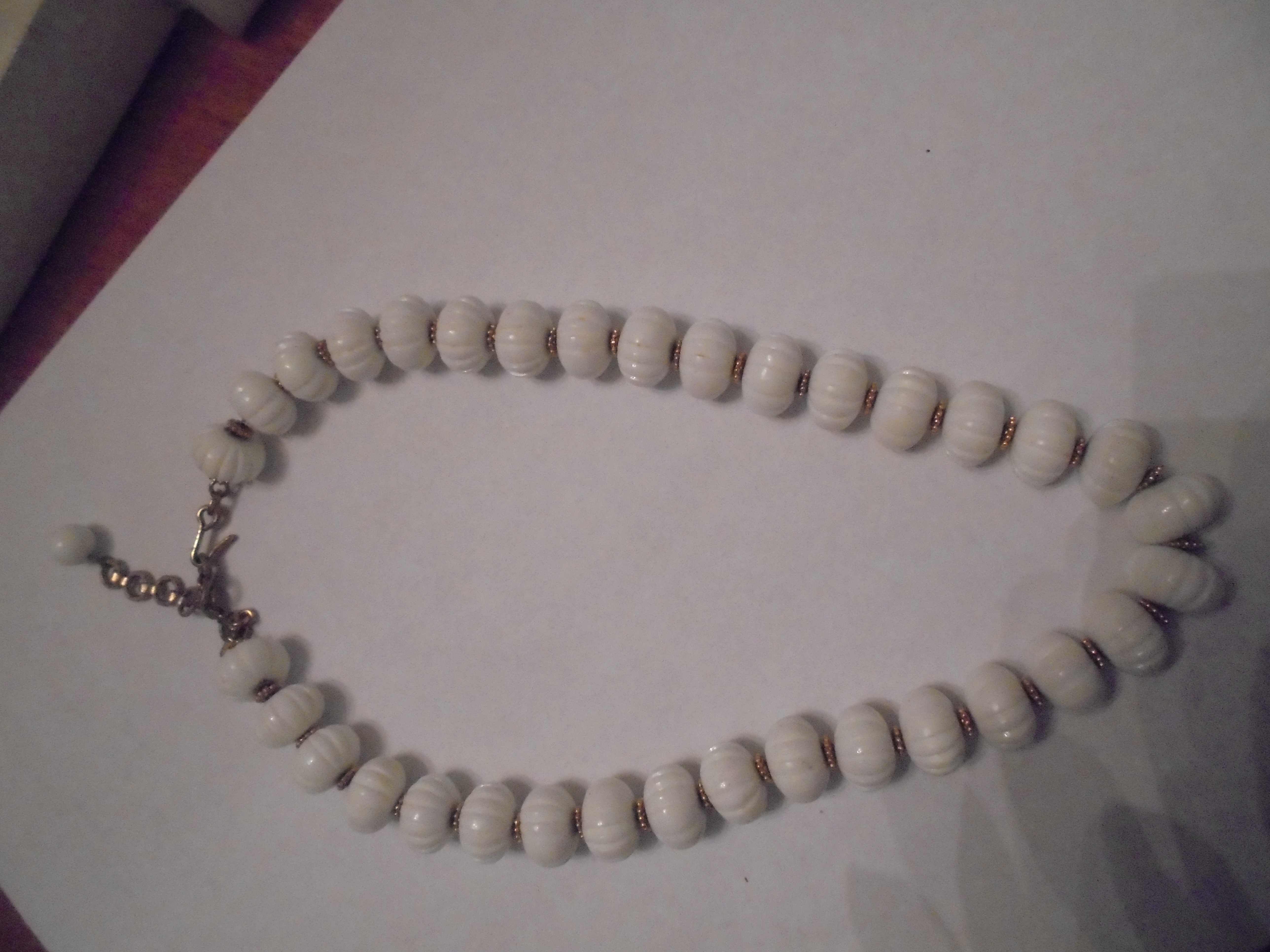 Monet Necklace White Bead Gold Tone