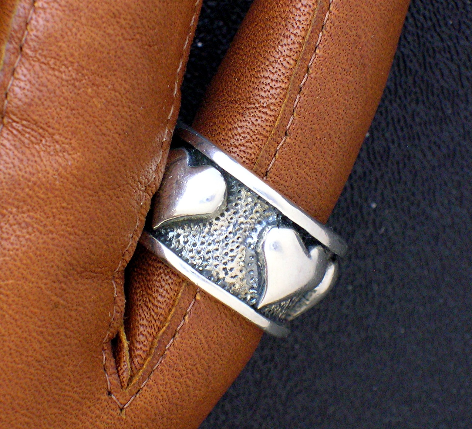 EX EX Sterling Silver Hearts Claudia Agudelo Ring