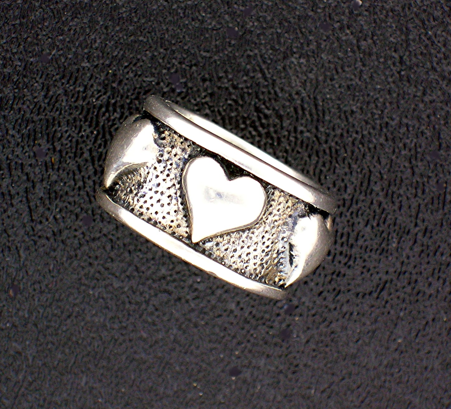 EX EX Sterling Silver Hearts Claudia Agudelo Ring