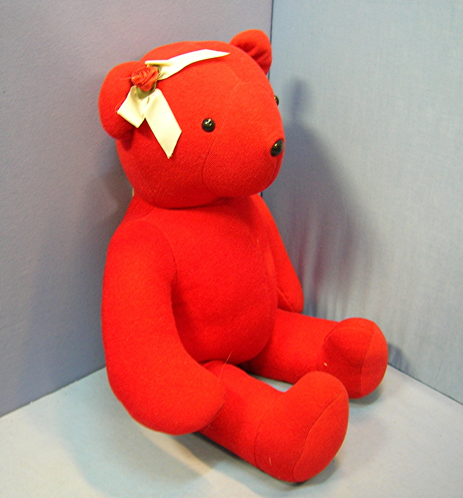 North American Bear BRIGHT RED 20 Inch  1979
