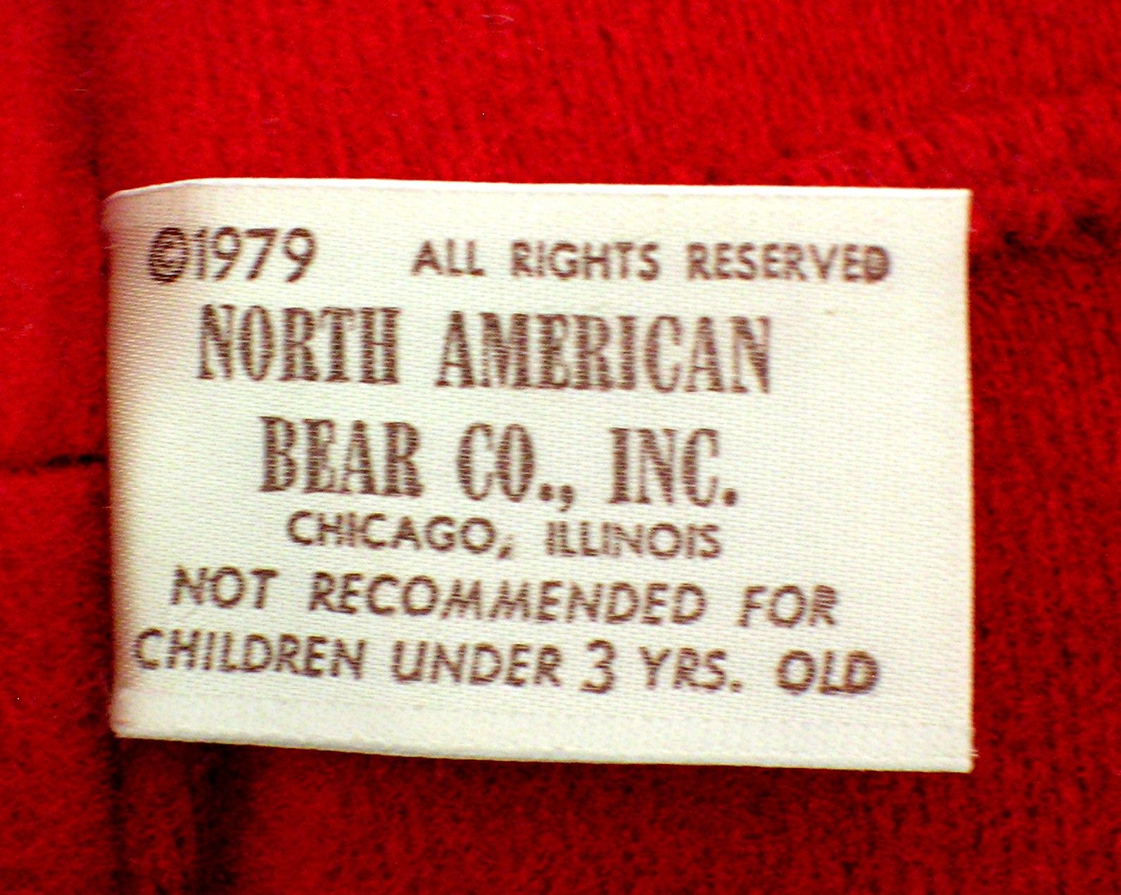North American Bear BRIGHT RED 20 Inch  1979