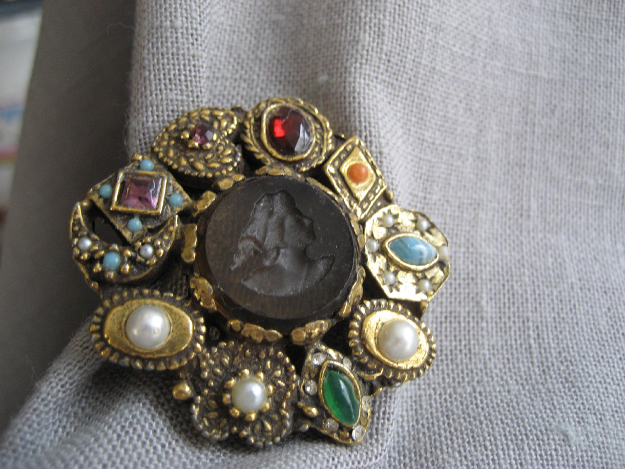 Goldette Cameo and Stone Brooch