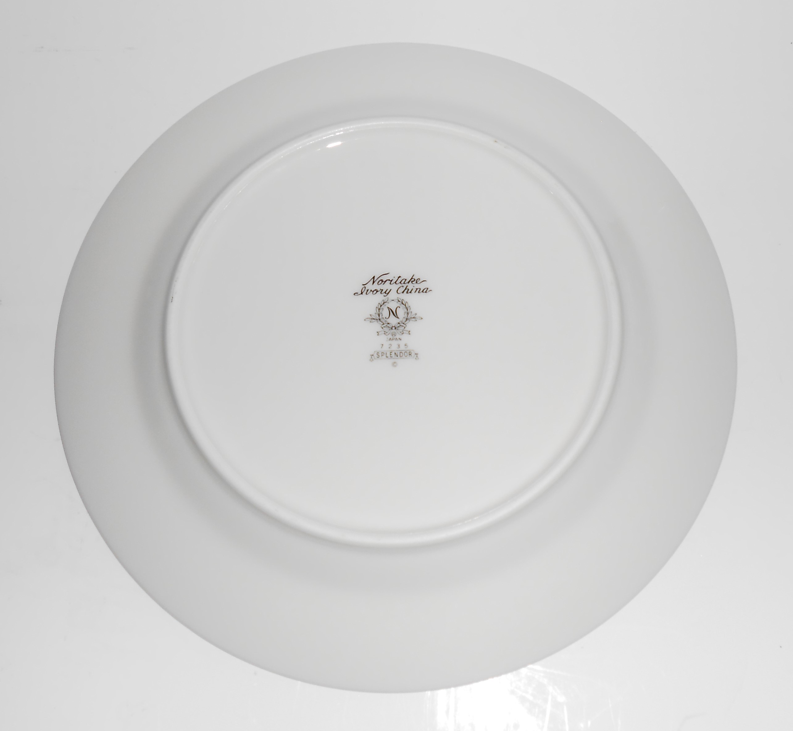 Noritake Ivory China Splendor w/Platinum Salad Plate