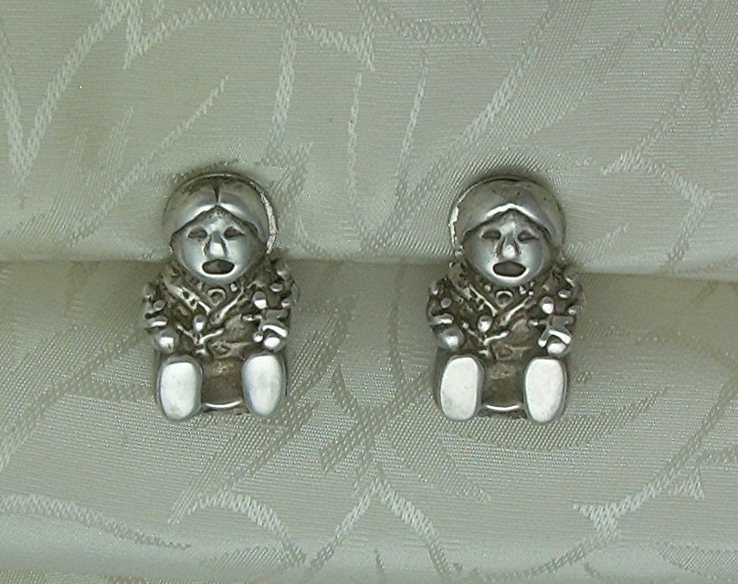 Sterling Silver American IndiaStoryteller Clip Earrings