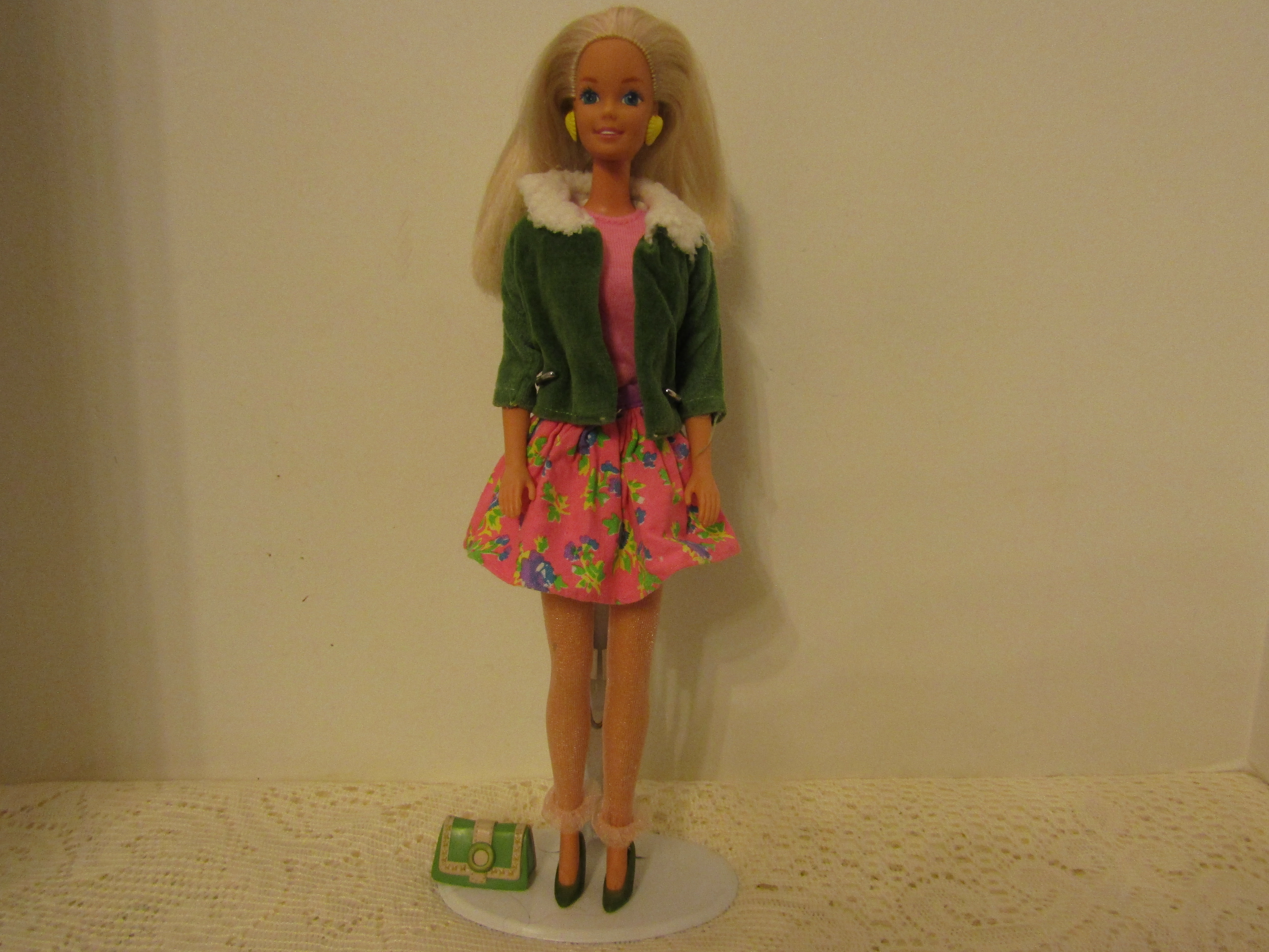 Vintage 1966/1976 Fashion Doll China 12