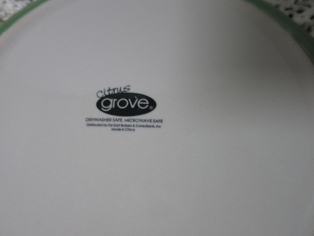 Citrus Grove 10.25 inch plate
