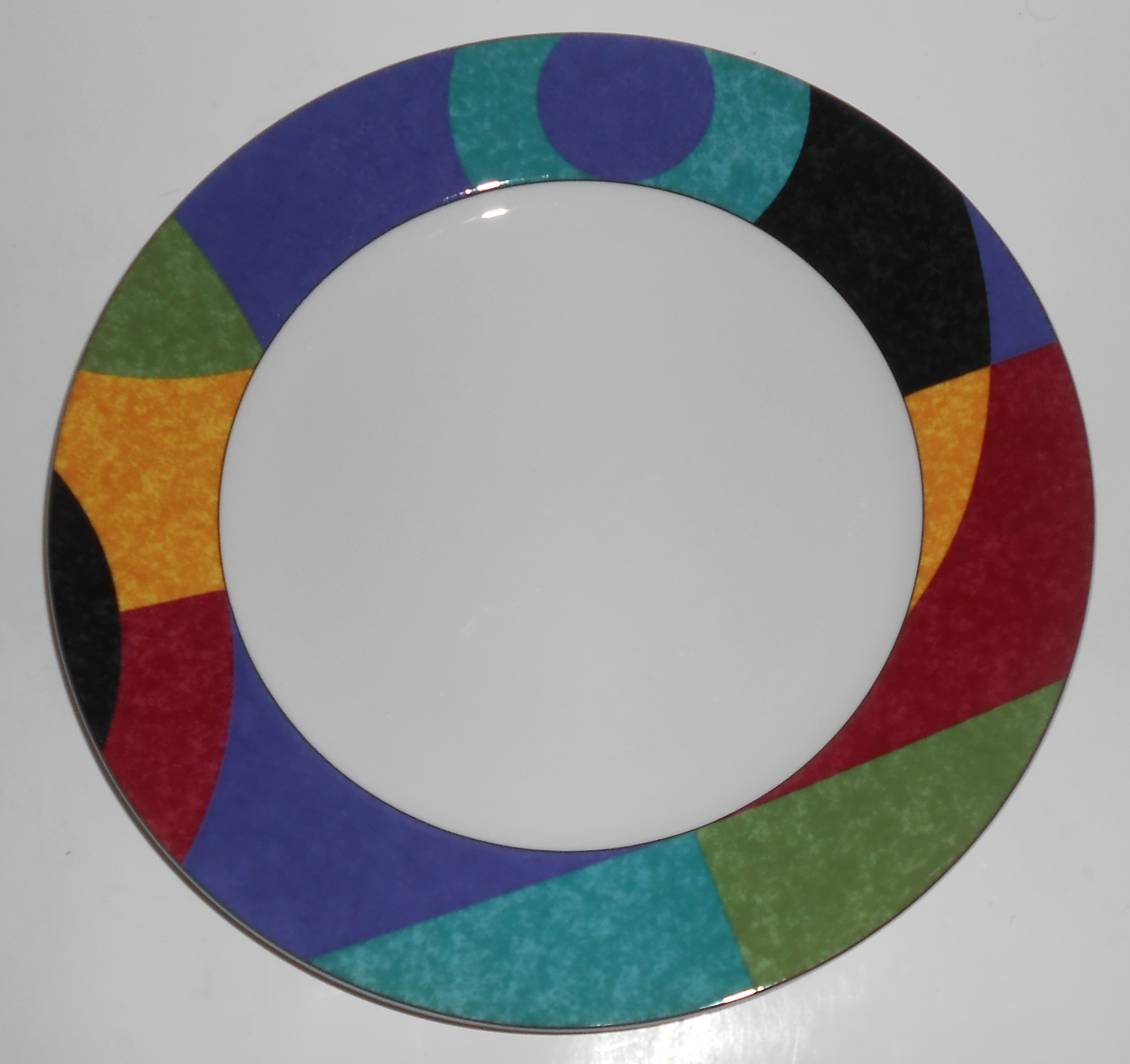 Mikasa Fine China M5101 Currents Dinner Plate