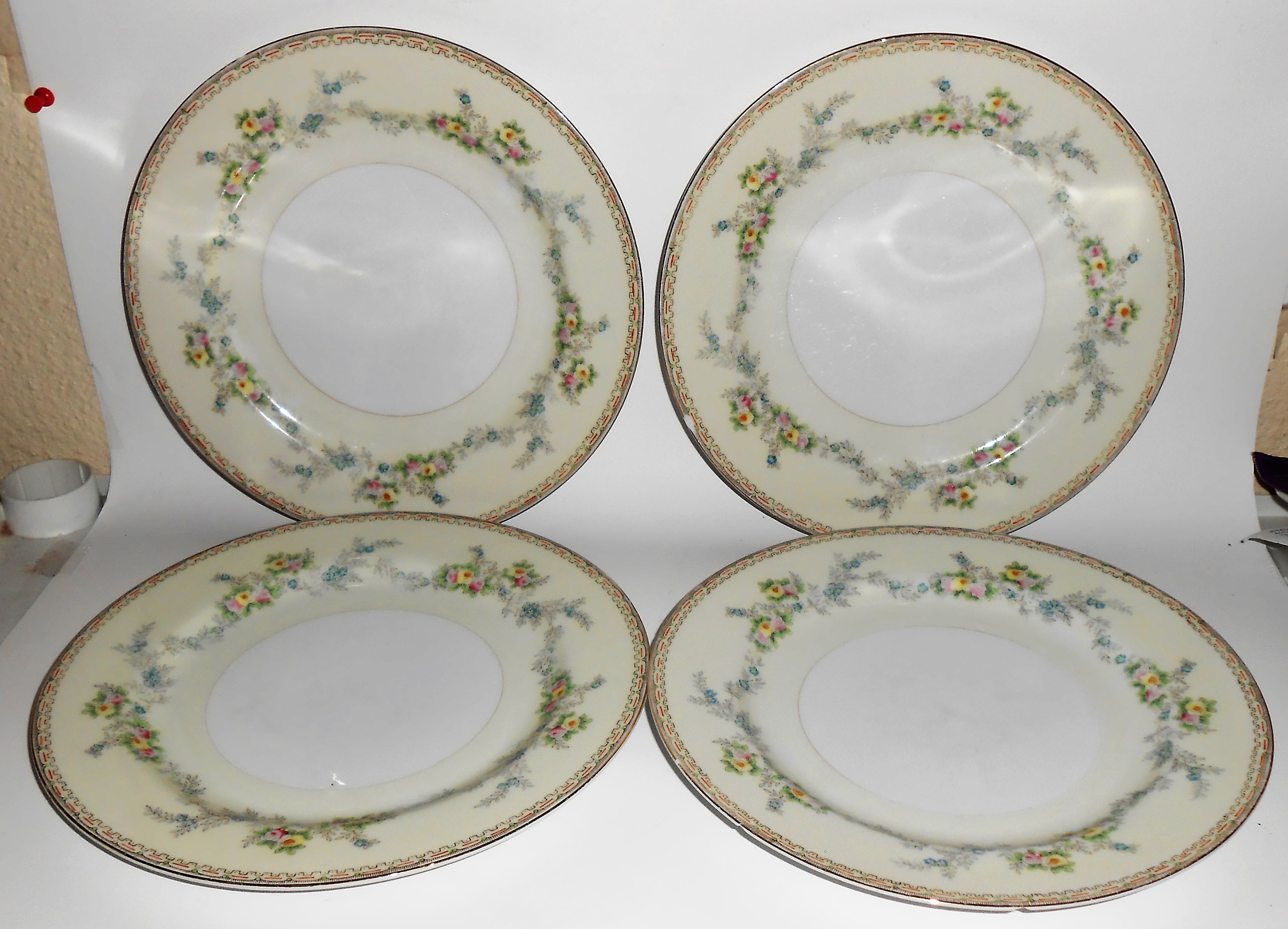 Sampy Fine China Japan Les Fleurs Set/4 Dinner Plates