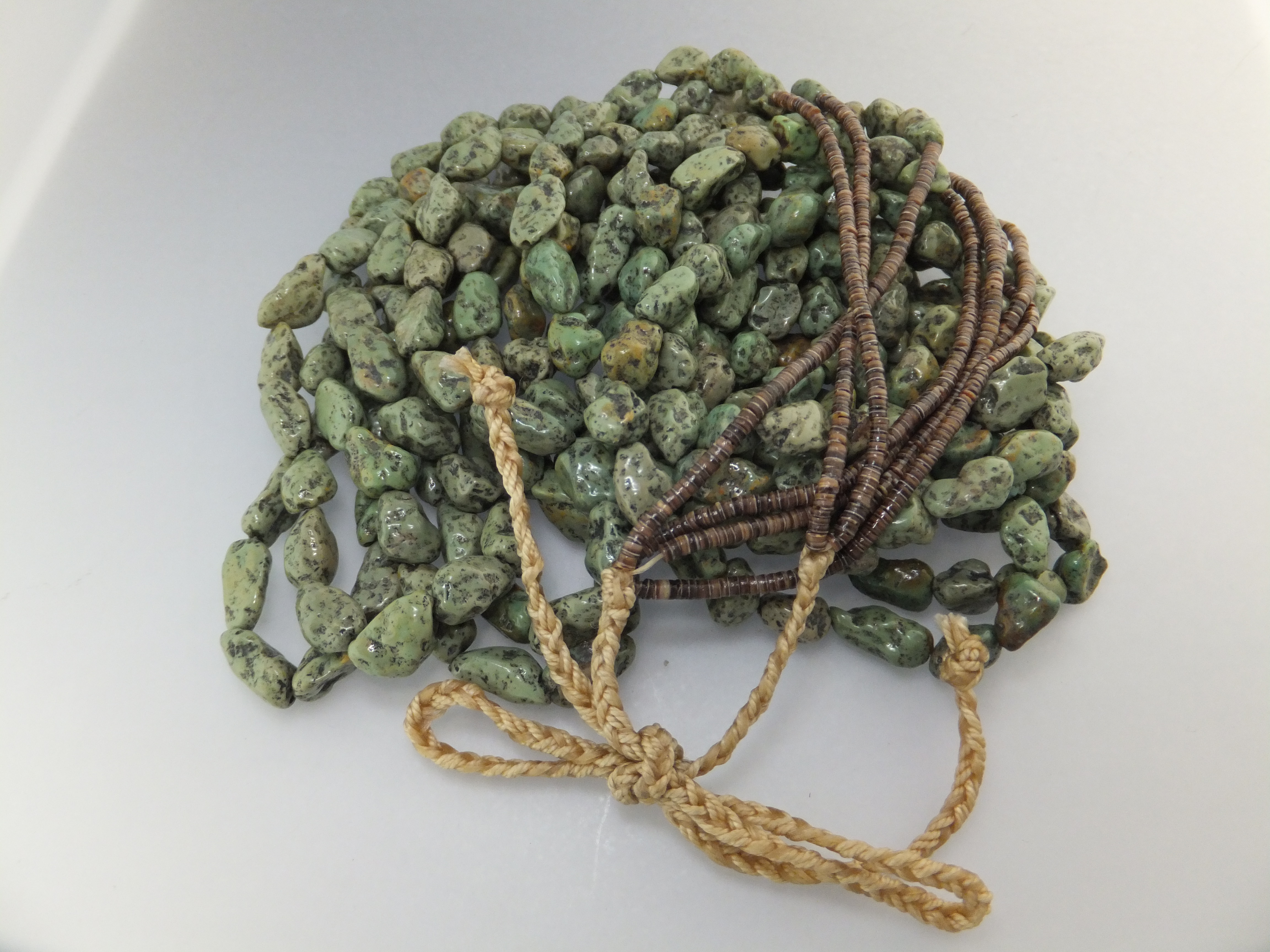 Necklace Green Turquoise and Heishi Santo Domingo