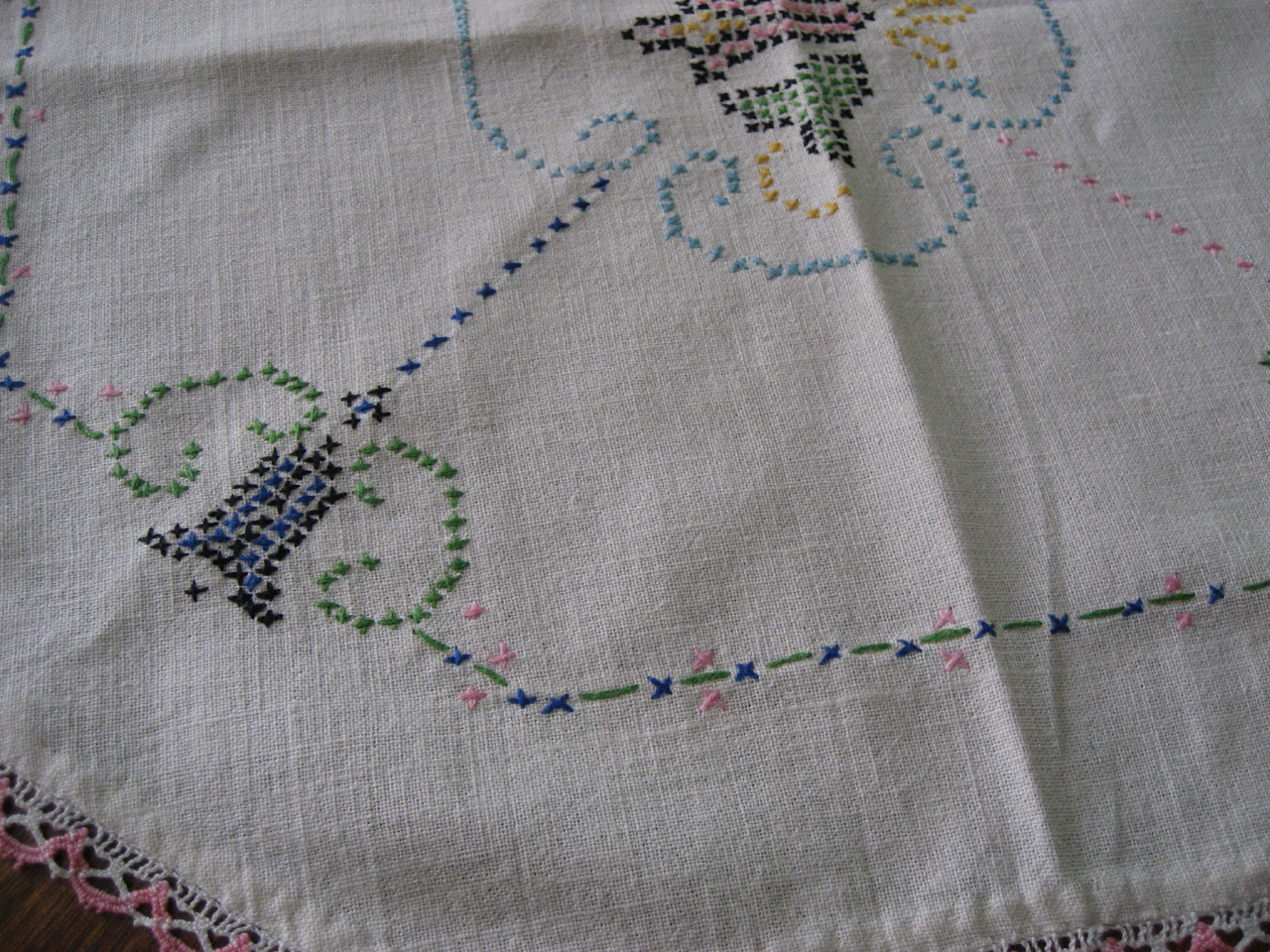 Octagon Table Scarf