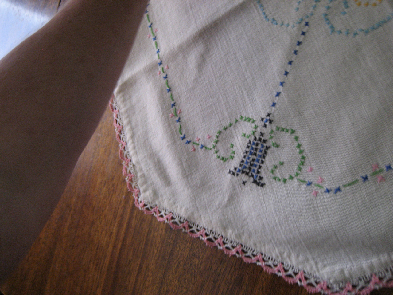 Octagon Table Scarf