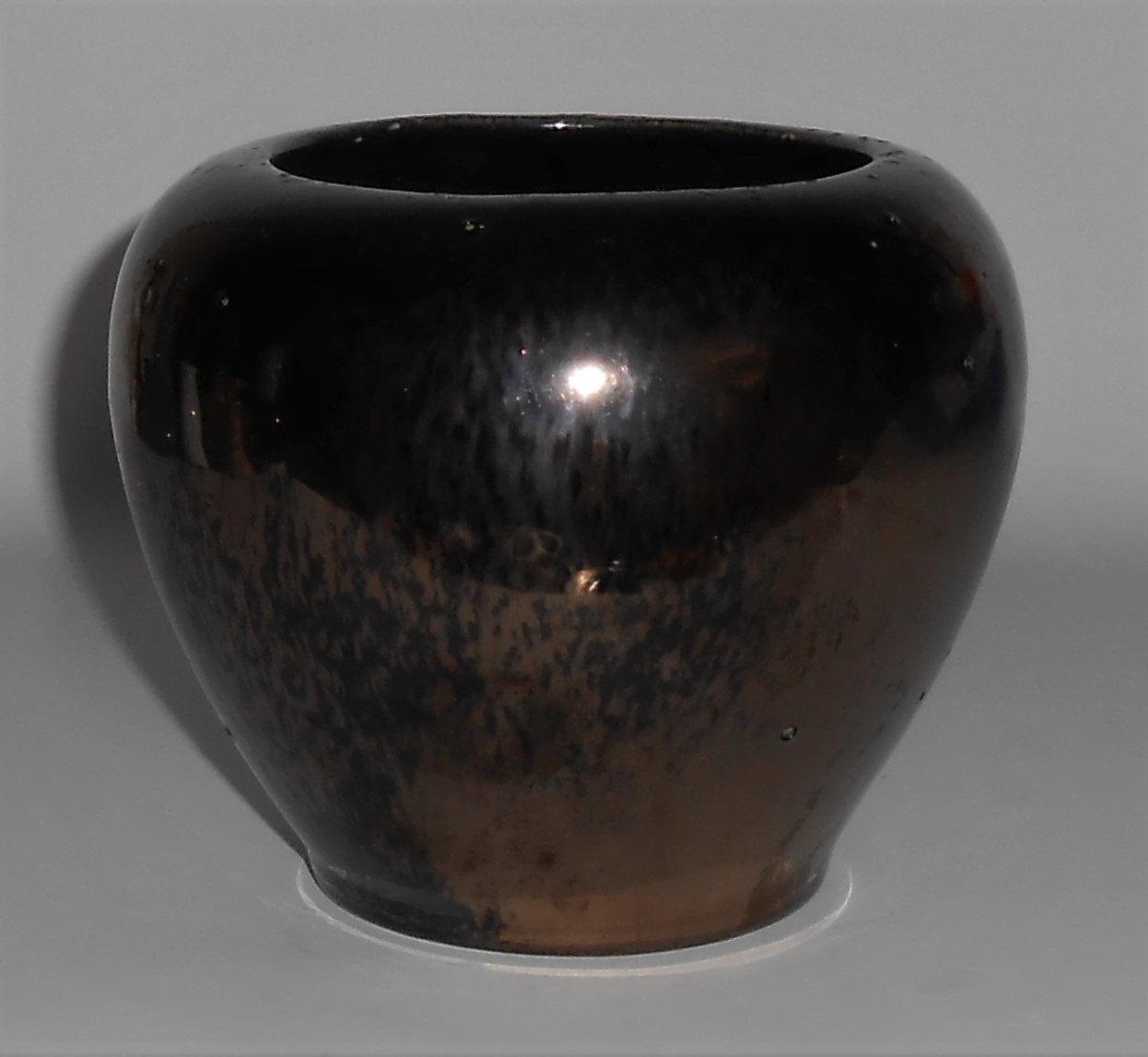 Broadmoor Art Pottery PH Genter Wheel Thrown Metallic