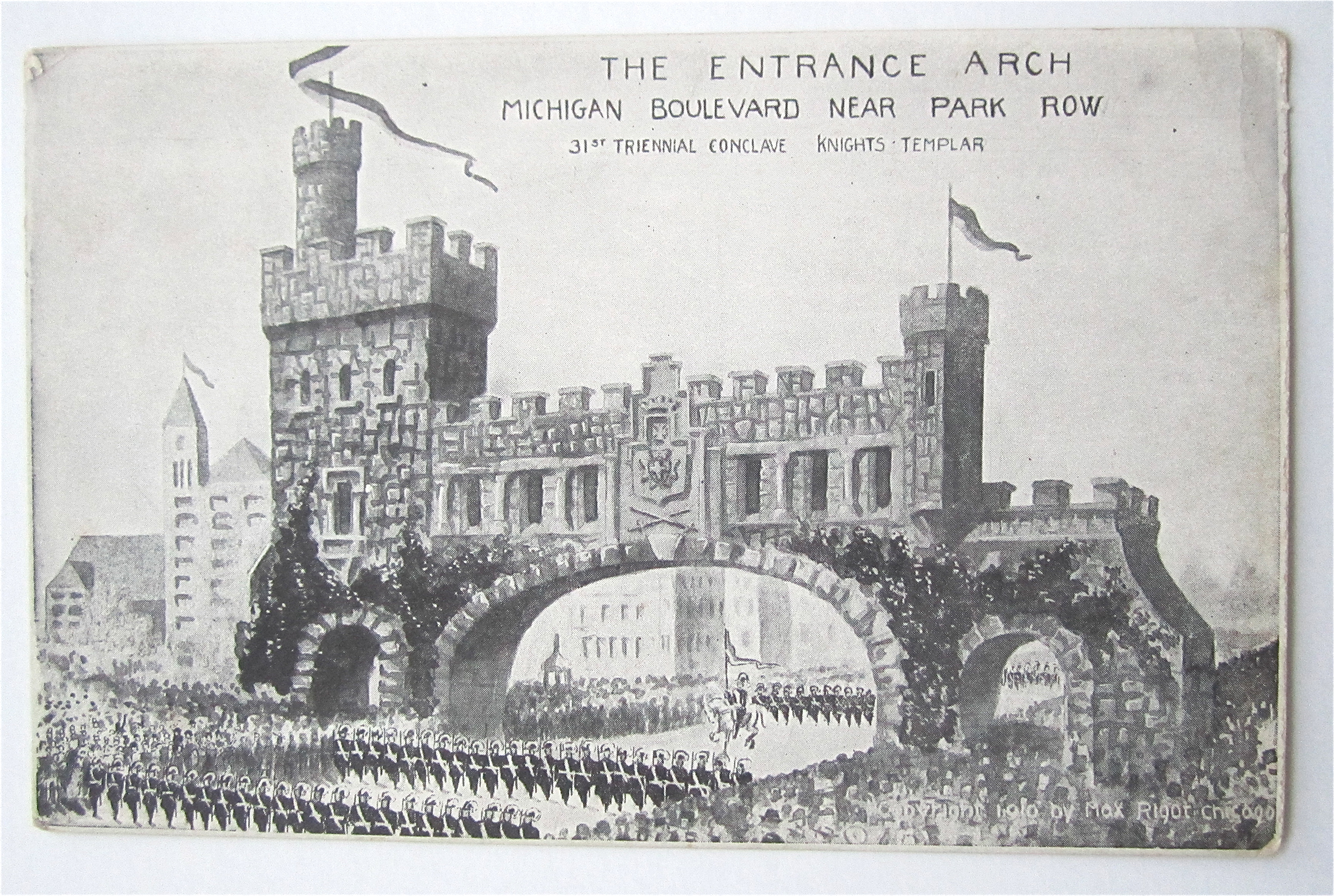 The Entrance Arch, Michigan Boulevard Postcard